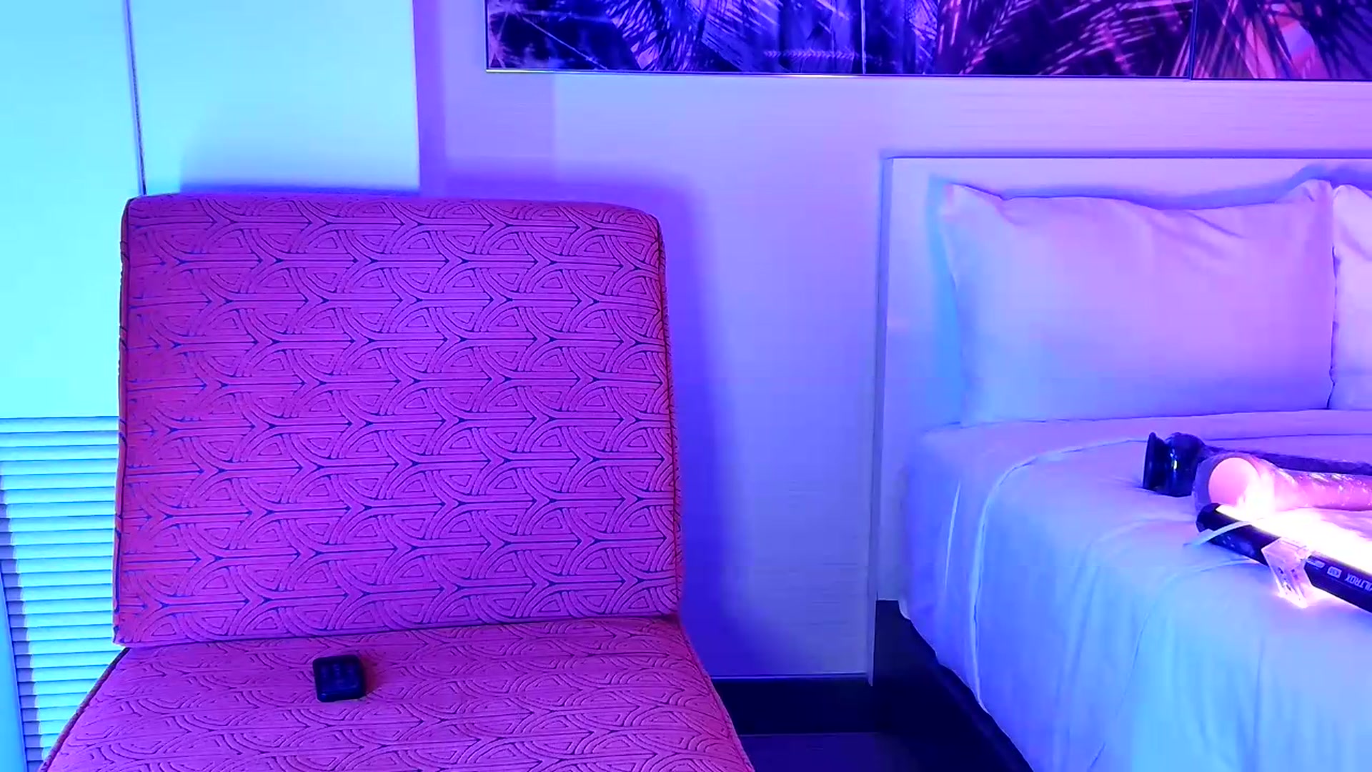 Gallery image thumbnail from LexiFoxx's myfreecams stream on, 05/13/2026, 09:02 image 10 of 20