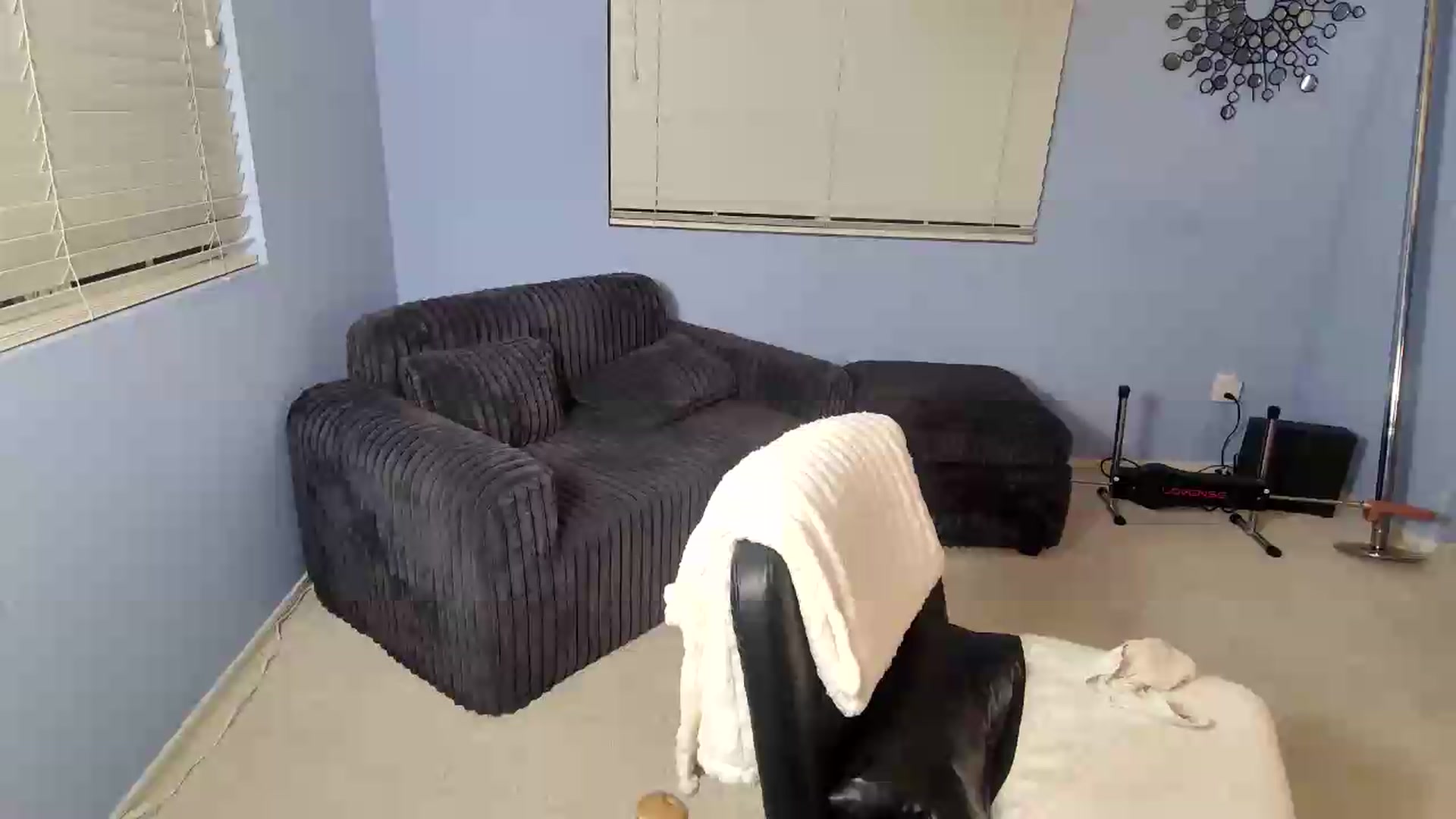 Gallery image thumbnail from LexiFoxx's myfreecams stream on, 08/17/2026, 06:38 image 1 of 20