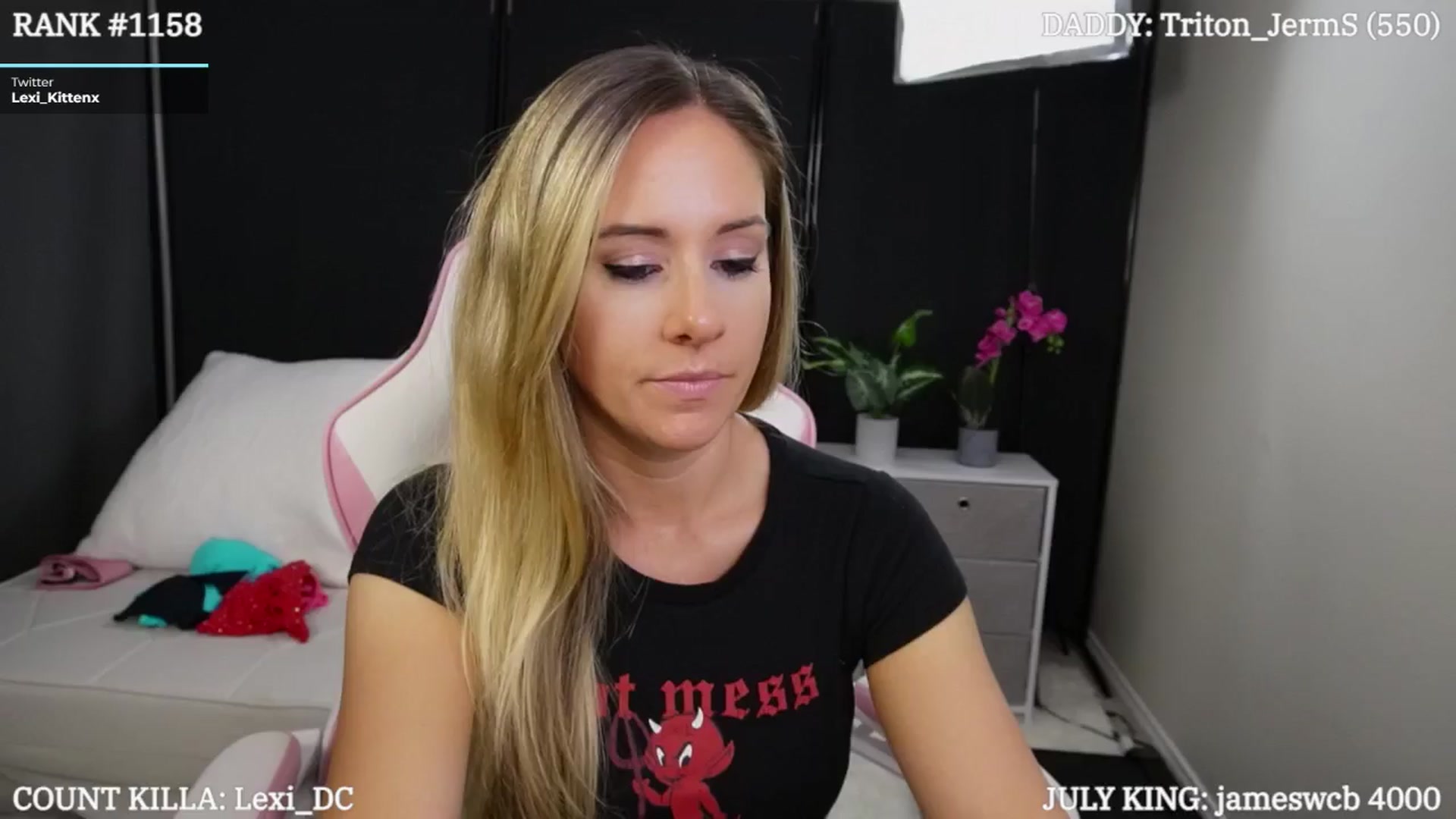 Gallery image thumbnail from LexiHub's myfreecams stream on, 07/20/2024, 02:04 image 5 of 20