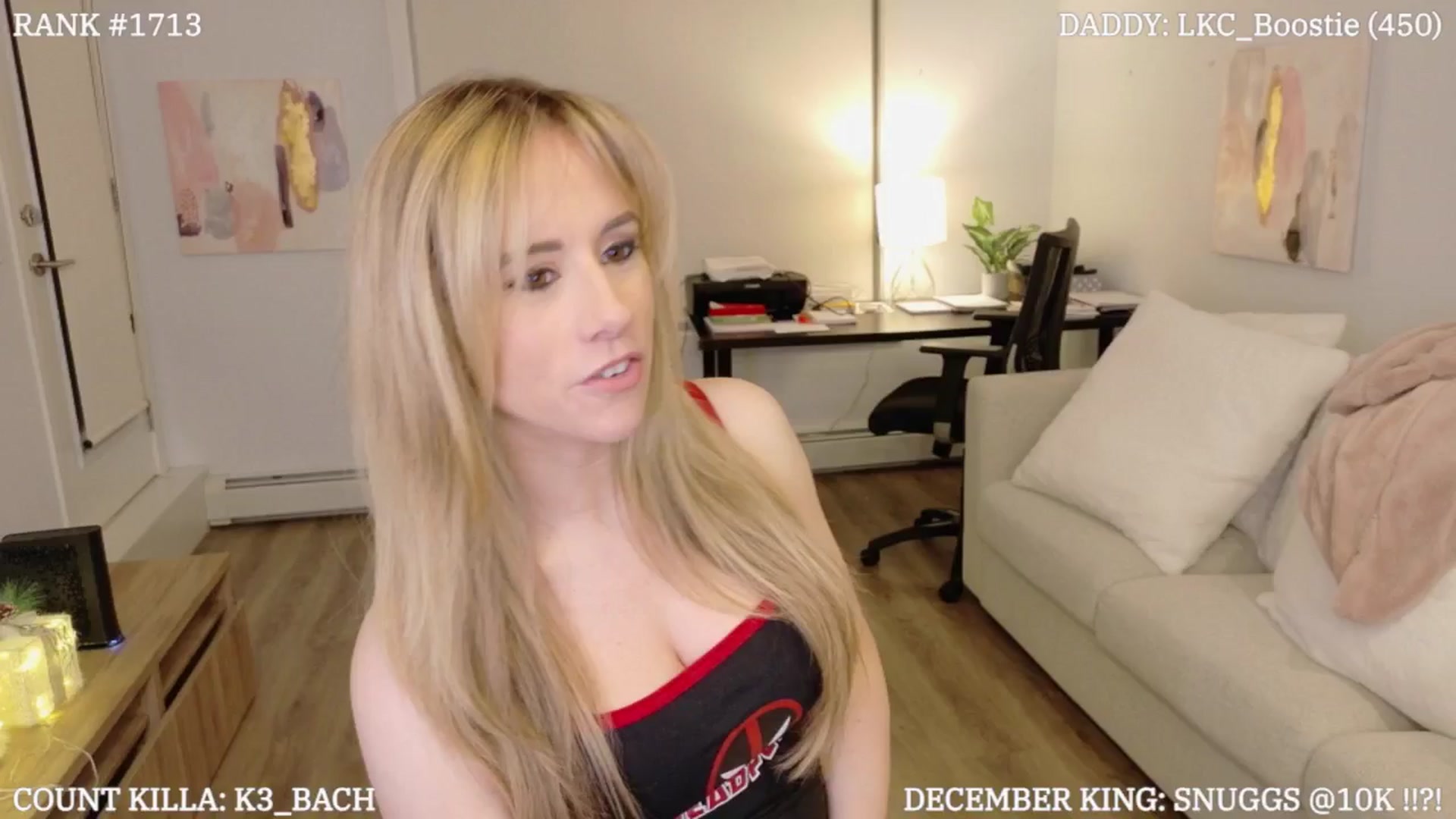 Gallery image thumbnail from LexiHub's myfreecams stream on, 01/04/2025, 03:40 image 16 of 20