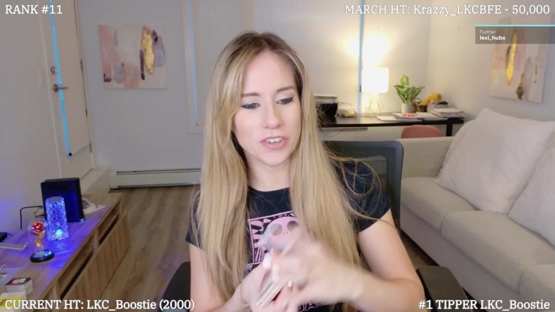 Gallery image thumbnail from LexiHub's myfreecams stream on, 03/05/2025, 03:50 image 2 of 20
