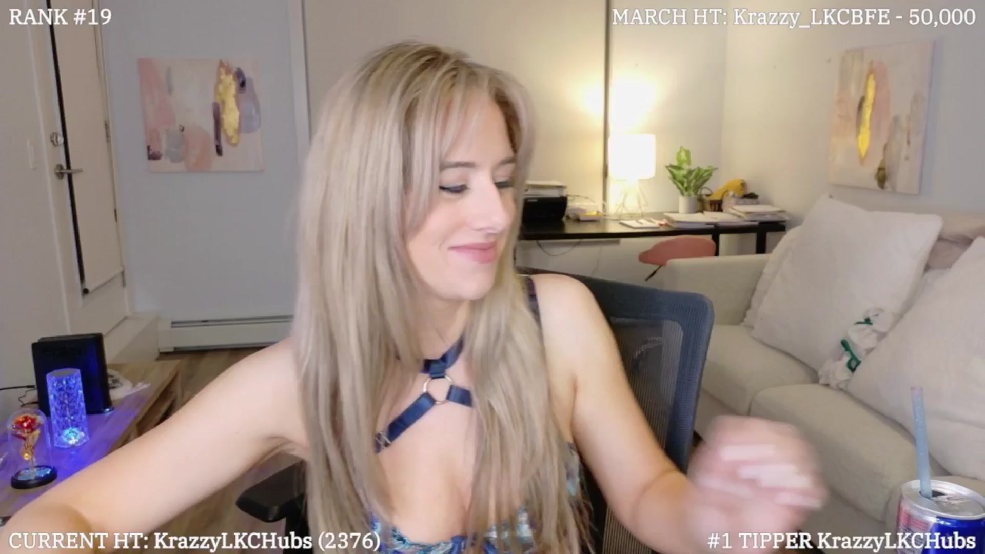 Gallery image thumbnail from LexiHub's myfreecams stream on, 03/08/2025, 04:49 image 7 of 20