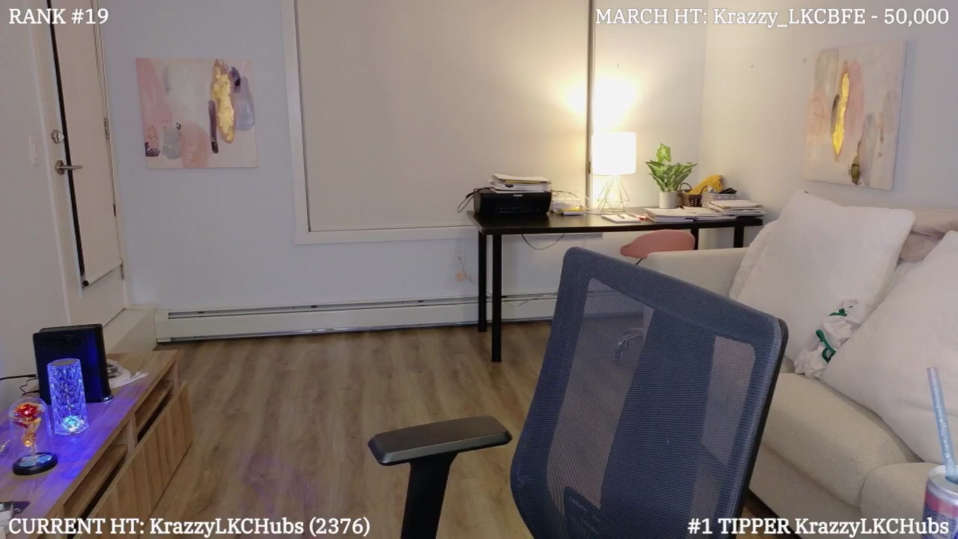 Gallery image thumbnail from LexiHub's myfreecams stream on, 03/08/2025, 04:49 image 6 of 20