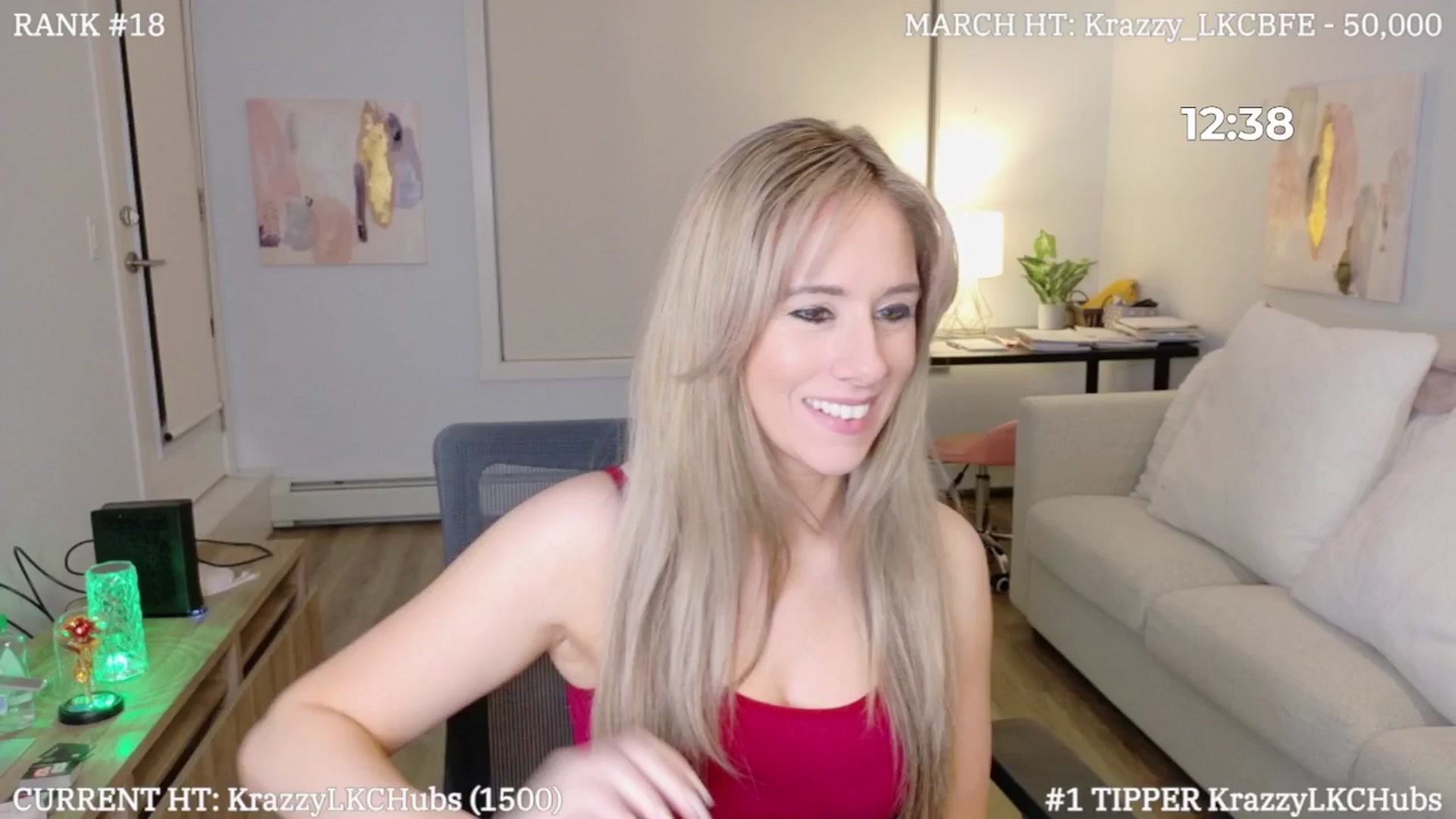 Gallery image thumbnail from LexiHub's myfreecams stream on, 03/09/2025, 03:40 image 14 of 20