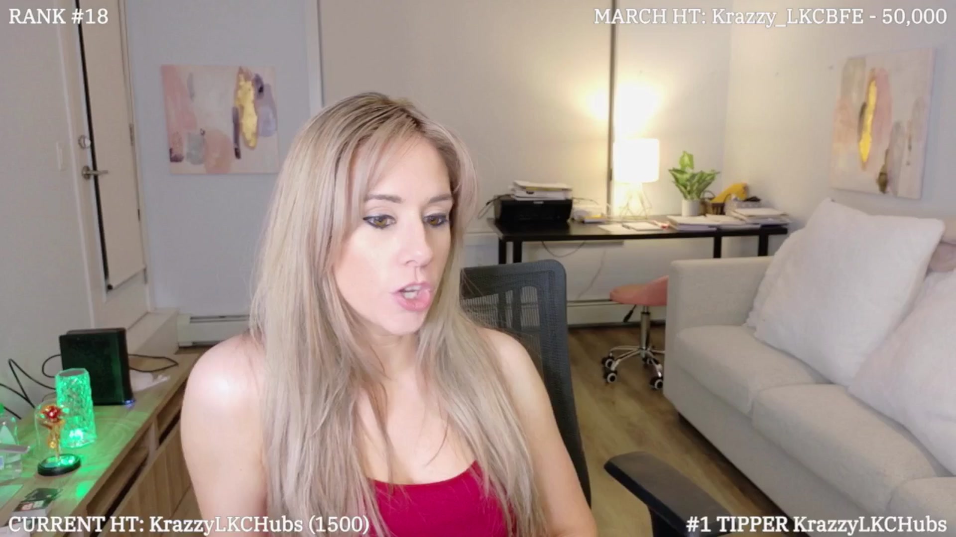 Gallery image thumbnail from LexiHub's myfreecams stream on, 03/09/2025, 03:40 image 9 of 20