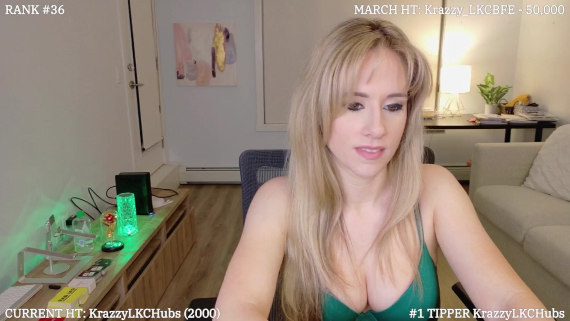Gallery image thumbnail from LexiHub's myfreecams stream on, 03/15/2025, 05:05 image 9 of 20