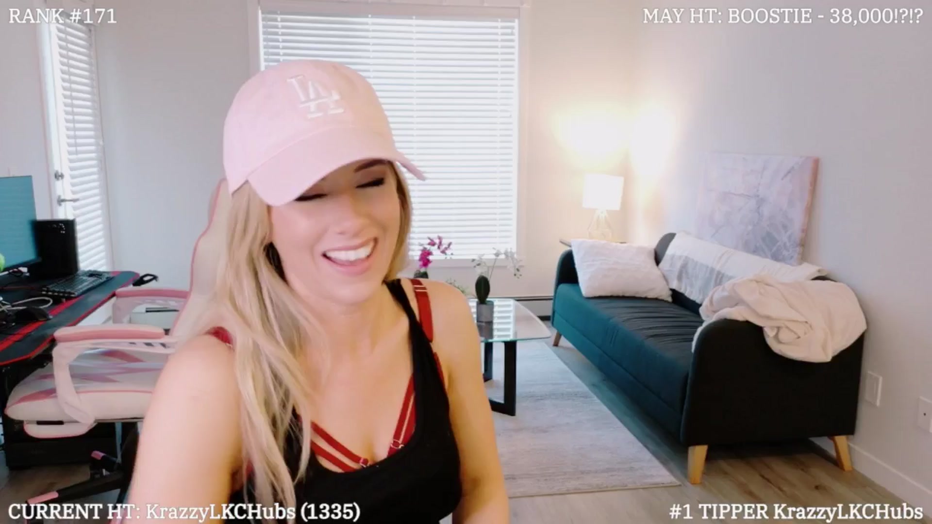 Gallery image thumbnail from LexiHub's myfreecams stream on, 05/31/2025, 01:22 image 13 of 20