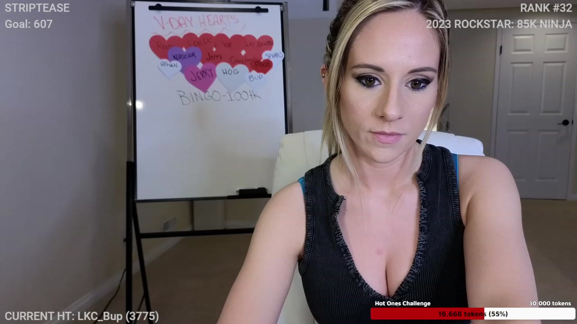 Gallery image thumbnail from LexiKitten_'s myfreecams stream on, 02/16/2023, 04:37 image 3 of 20