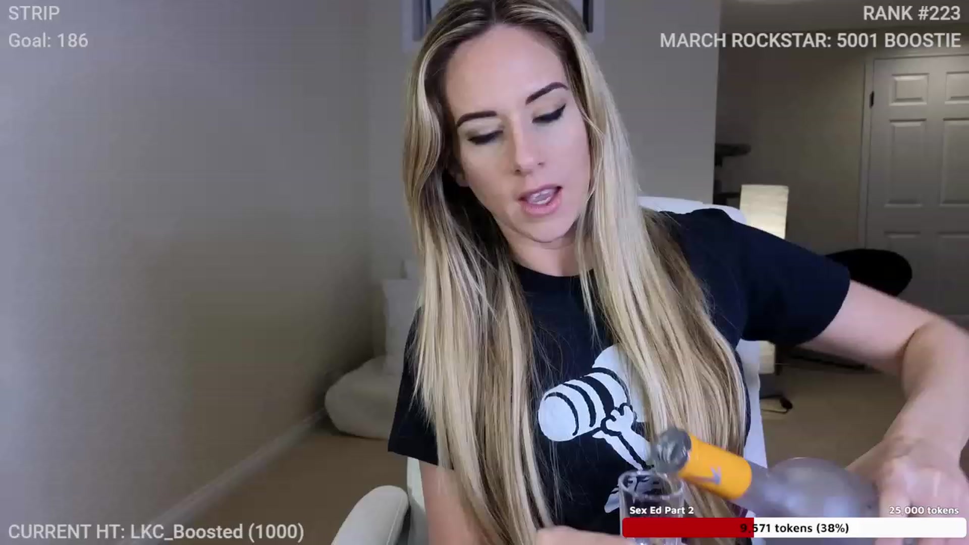 Gallery image thumbnail from LexiKitten_'s myfreecams stream on, 03/05/2023, 04:59 image 1 of 20