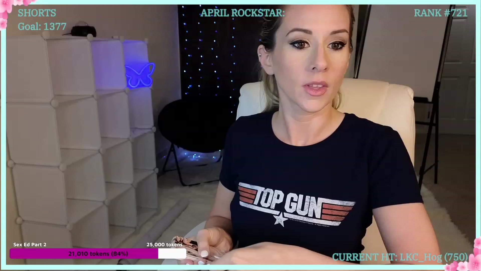 Gallery image thumbnail from LexiKitty_'s myfreecams stream on, 04/02/2023, 03:39 image 3 of 20