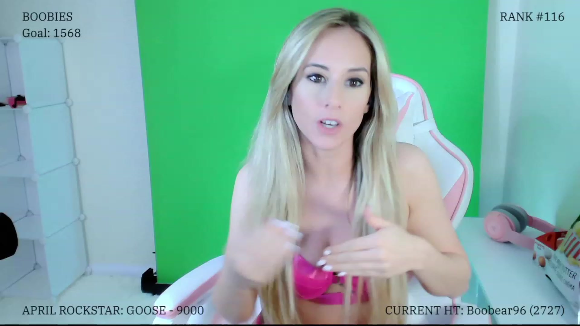 Gallery image thumbnail from LexiKitty_'s myfreecams stream on, 04/20/2023, 03:42 image 8 of 20