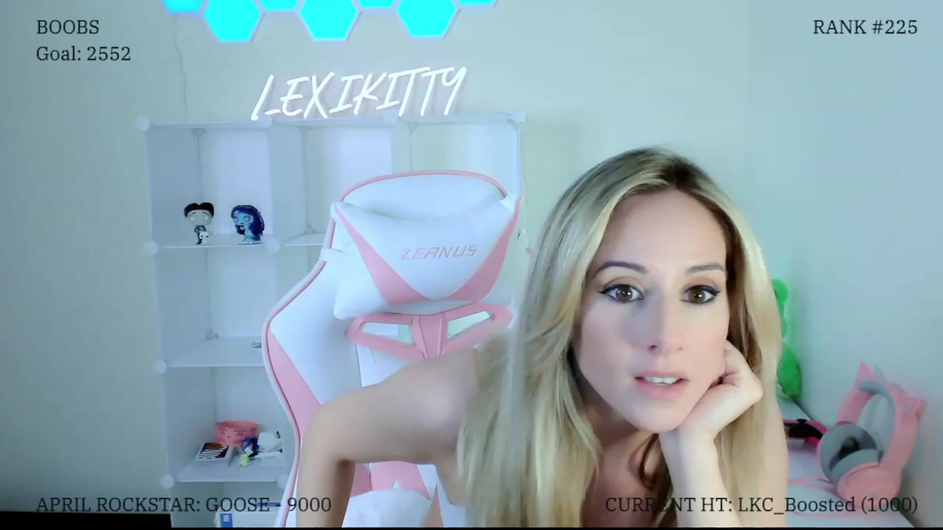 Gallery image thumbnail from LexiKitty_'s myfreecams stream on, 04/29/2023, 03:08 image 6 of 20