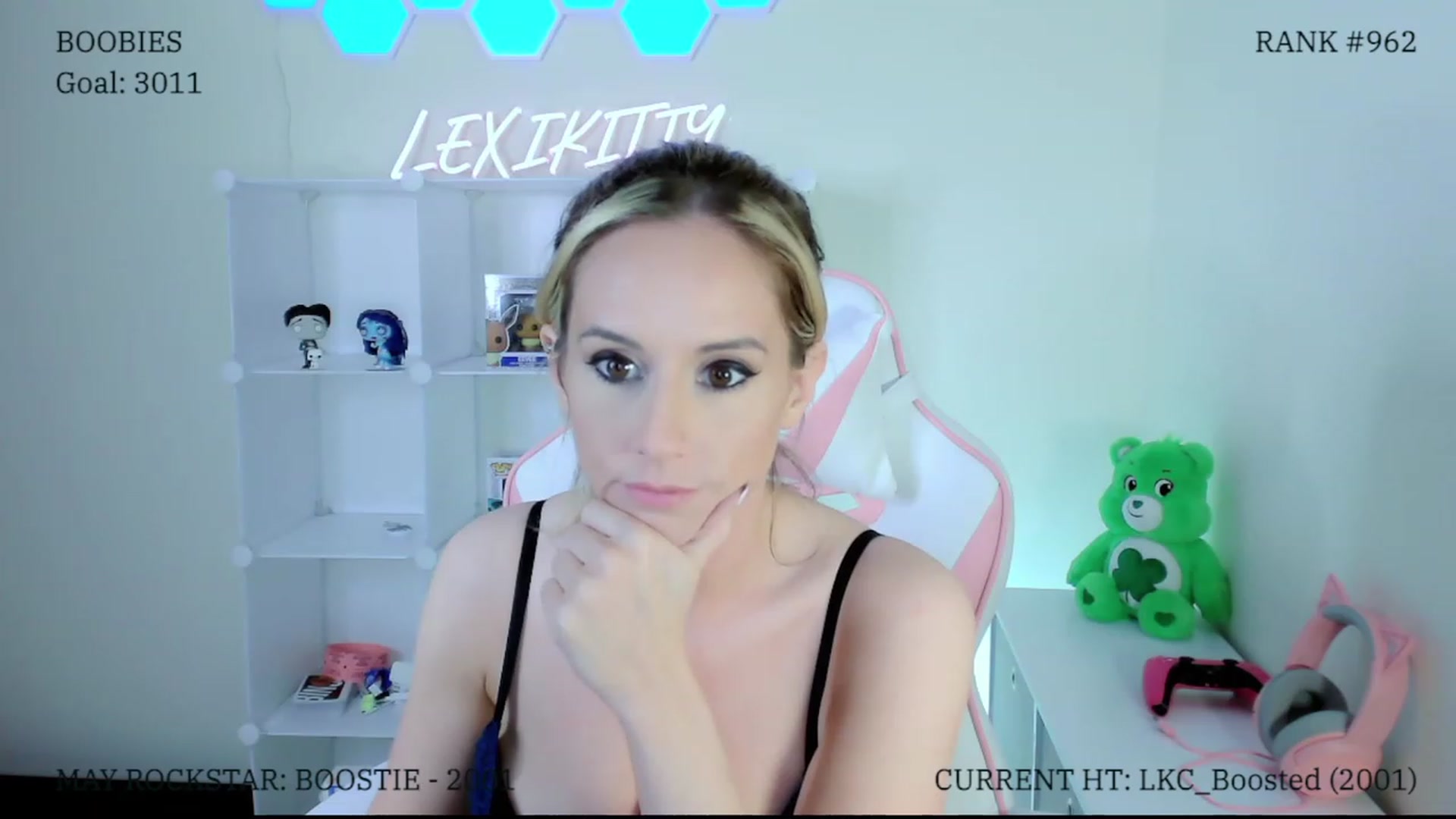 Gallery image thumbnail from LexiKitty_'s myfreecams stream on, 05/06/2023, 02:30 image 9 of 20