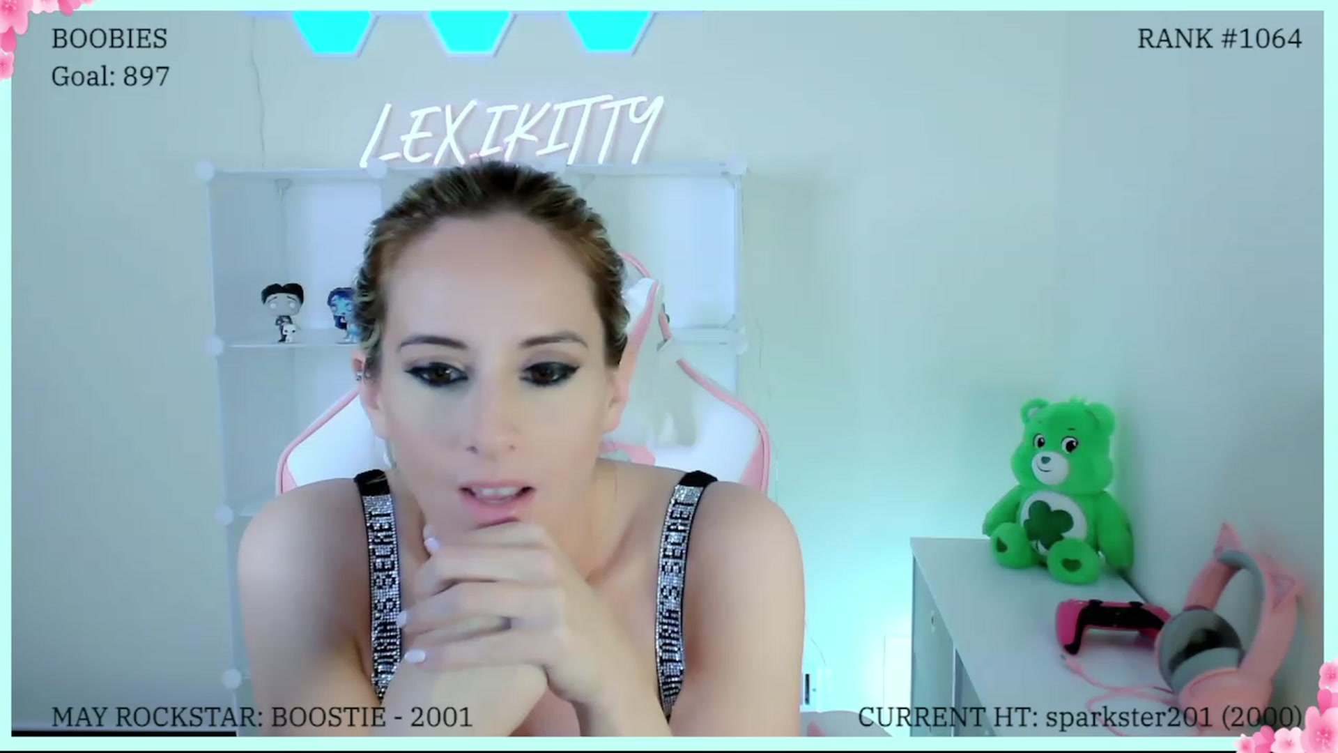 Gallery image thumbnail from LexiKitty_'s myfreecams stream on, 05/13/2023, 04:15 image 17 of 20