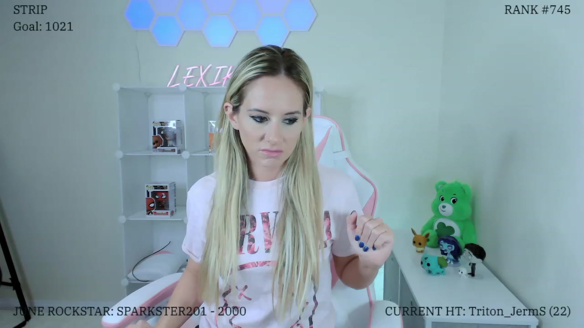 Gallery image thumbnail from LexiKitty_'s myfreecams stream on, 06/10/2023, 01:45 image 1 of 20