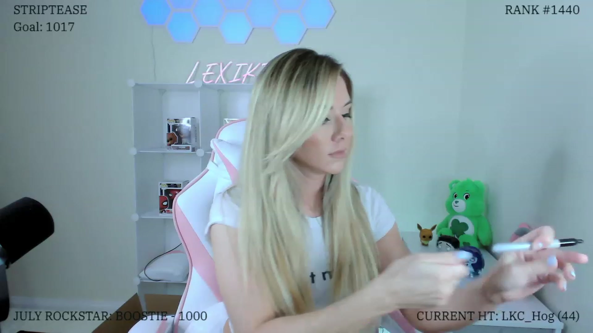 Gallery image thumbnail from LexiKitty_'s myfreecams stream on, 07/26/2023, 01:03 image 5 of 20
