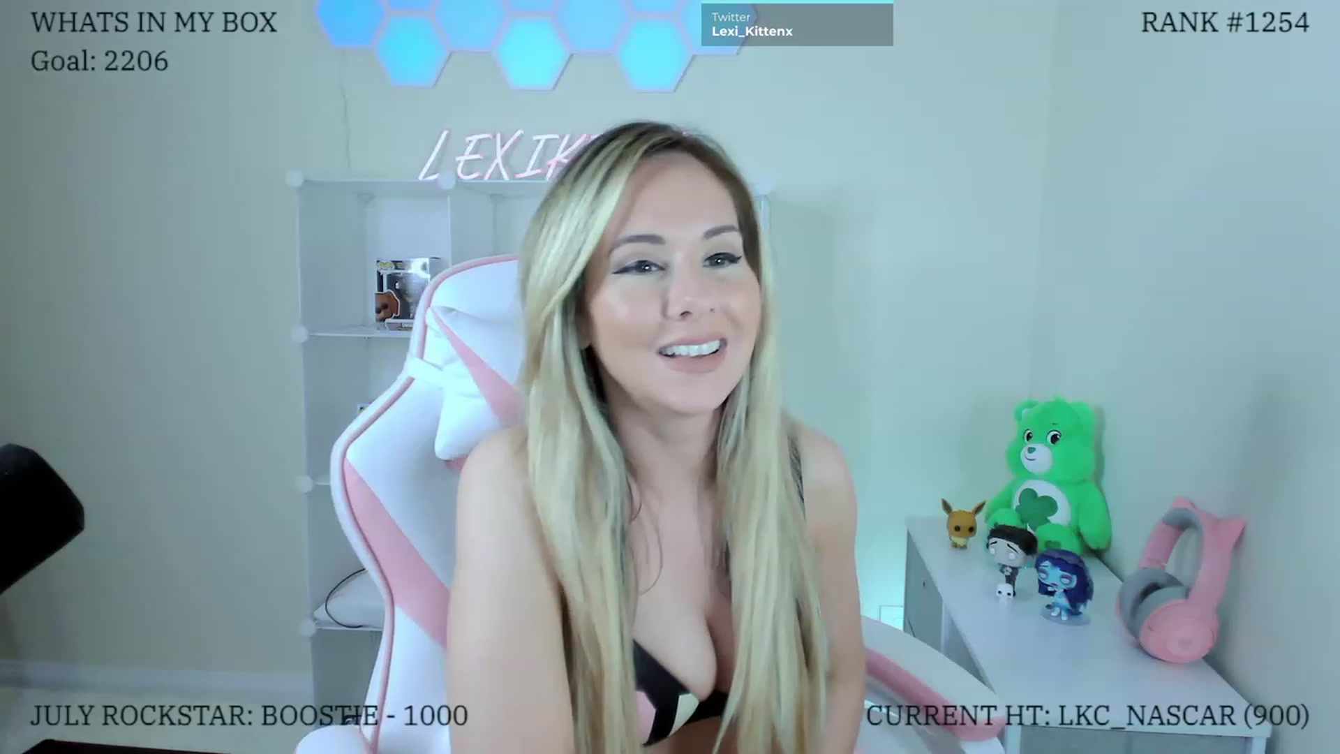 Gallery image thumbnail from LexiKitty_'s myfreecams stream on, 07/26/2023, 02:38 image 5 of 20