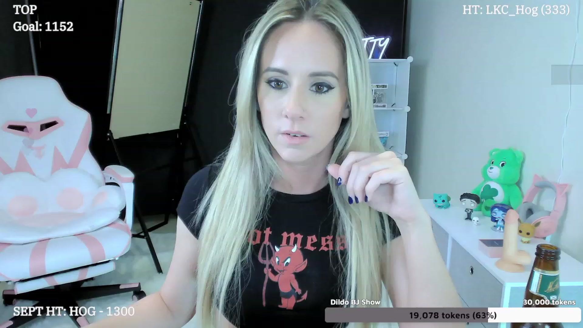 Gallery image thumbnail from LexiKitty_'s myfreecams stream on, 09/06/2023, 03:18 image 12 of 20