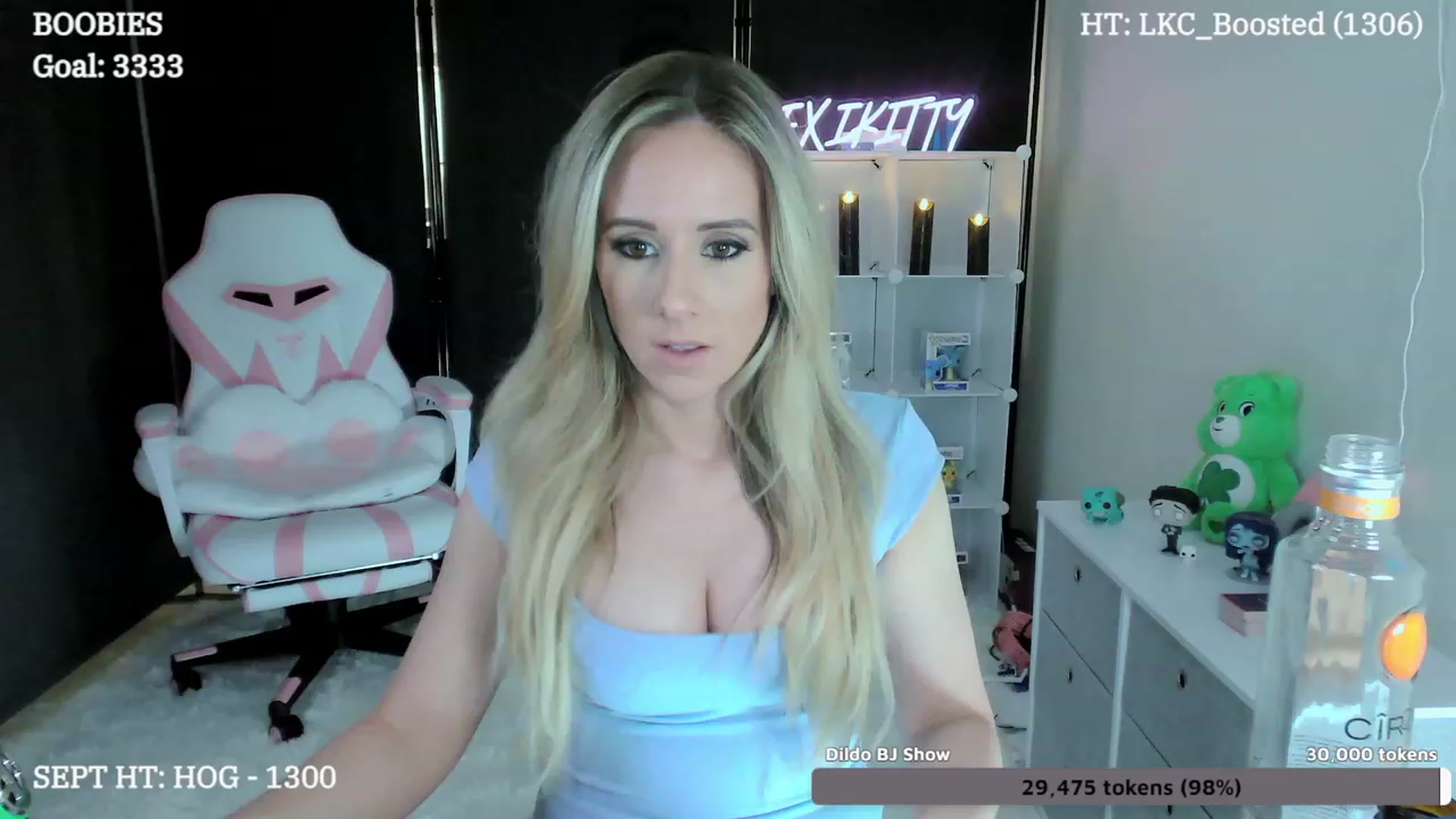 Gallery image thumbnail from LexiKitty_'s myfreecams stream on, 09/16/2023, 03:34 image 6 of 20