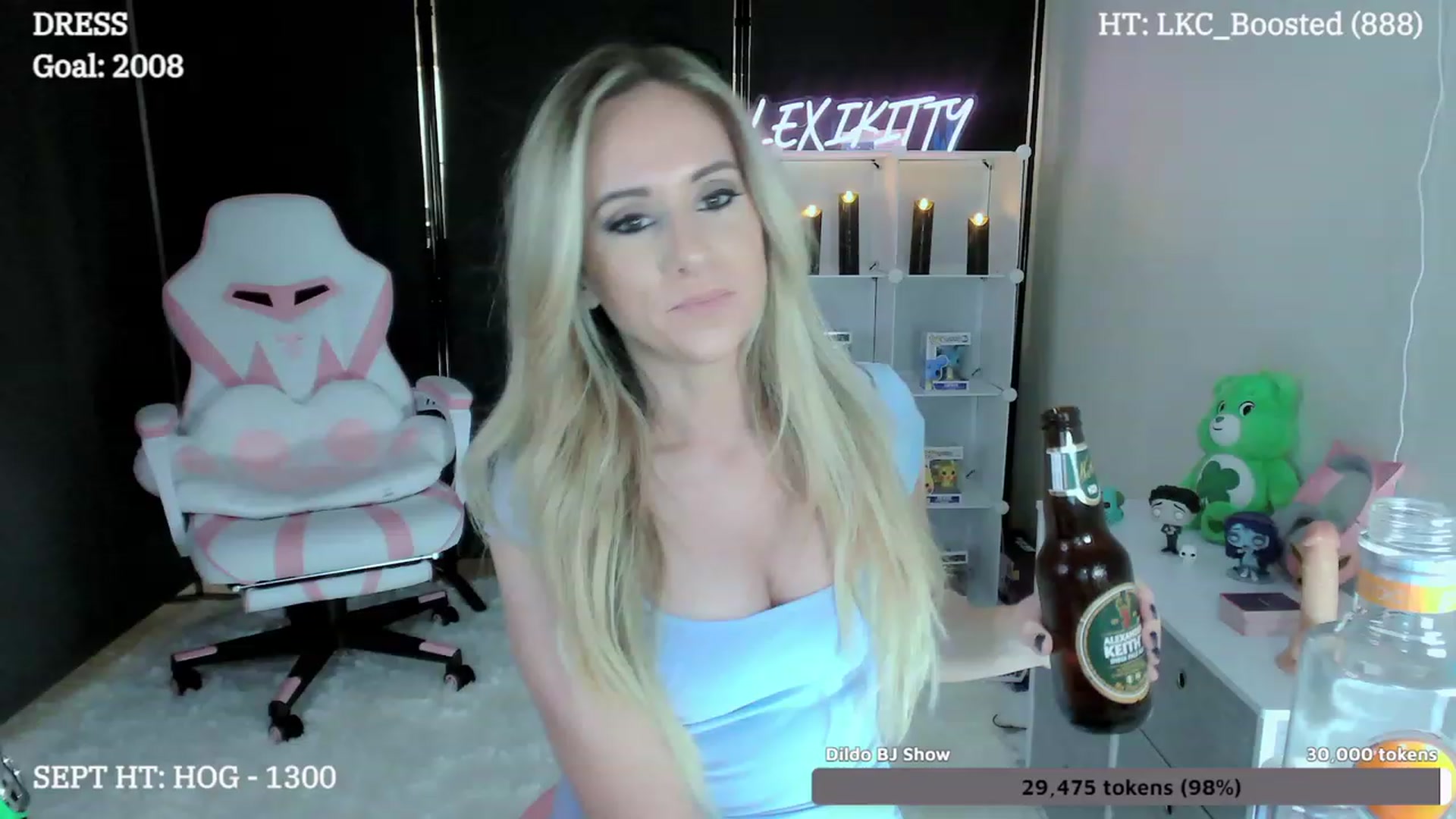 Gallery image thumbnail from LexiKitty_'s myfreecams stream on, 09/16/2023, 03:34 image 3 of 20