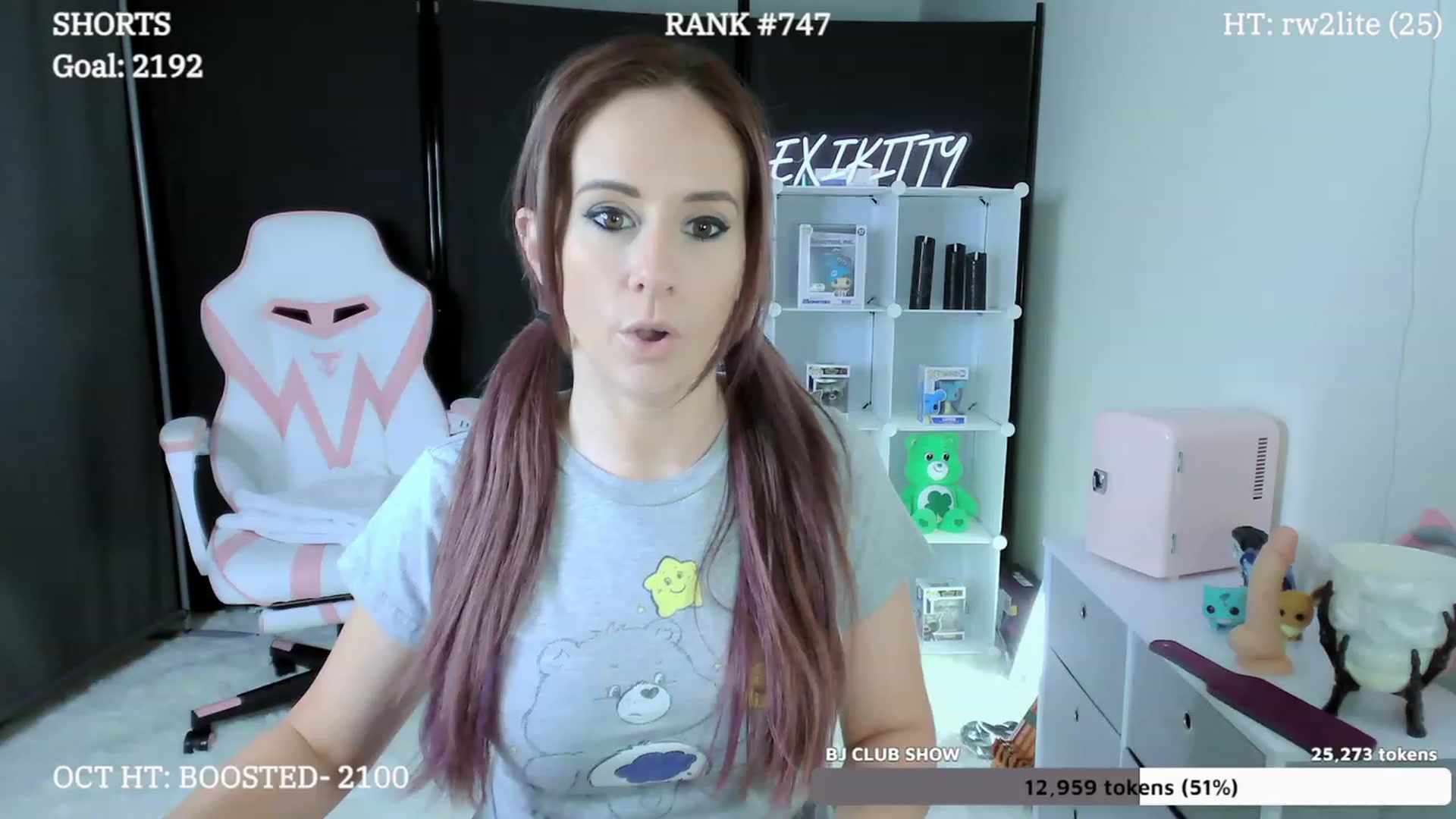 Gallery image thumbnail from LexiKitty_'s myfreecams stream on, 10/20/2023, 18:50 image 4 of 20