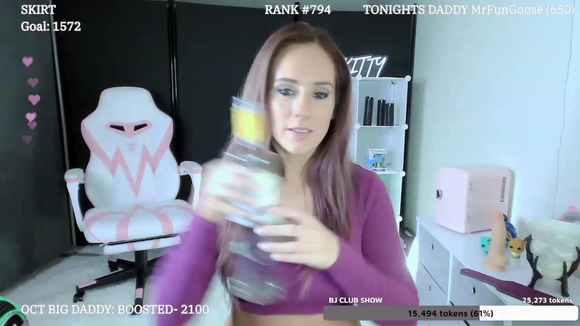 Gallery image thumbnail from LexiKitty_'s myfreecams stream on, 10/24/2023, 01:36 image 14 of 20
