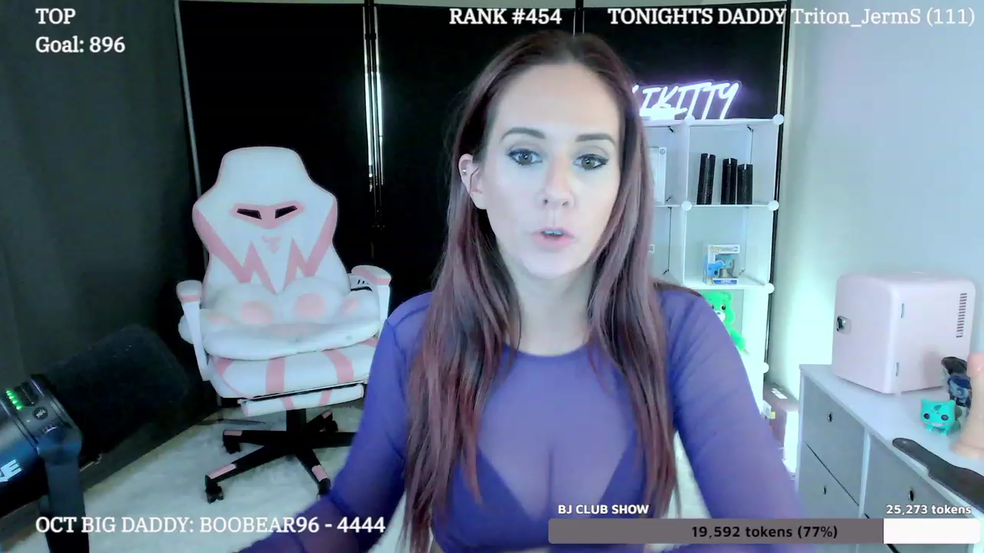 Gallery image thumbnail from LexiKitty_'s myfreecams stream on, 10/25/2023, 03:32 image 6 of 20