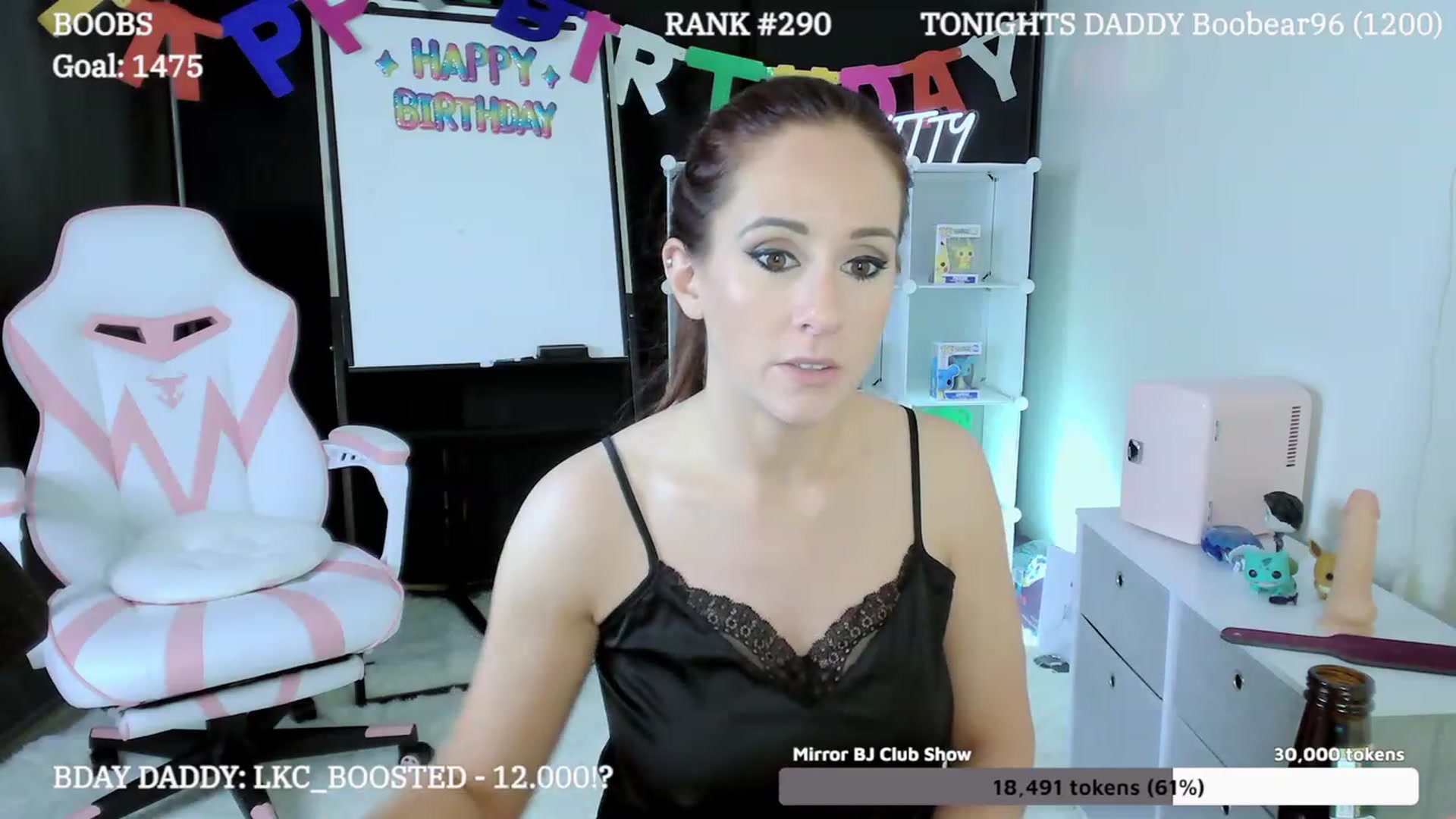 Gallery image thumbnail from LexiKitty_'s myfreecams stream on, 11/20/2023, 04:55 image 18 of 20