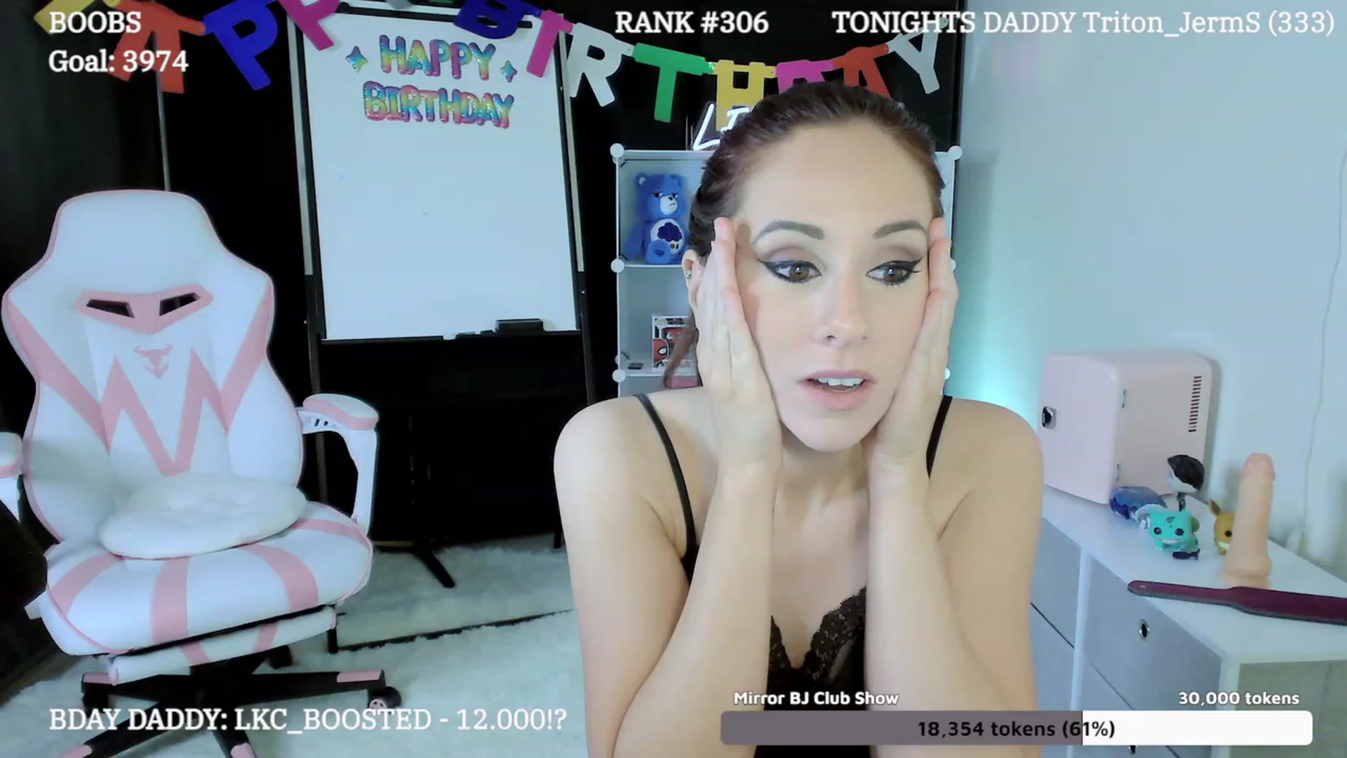 Gallery image thumbnail from LexiKitty_'s myfreecams stream on, 11/20/2023, 04:55 image 3 of 20
