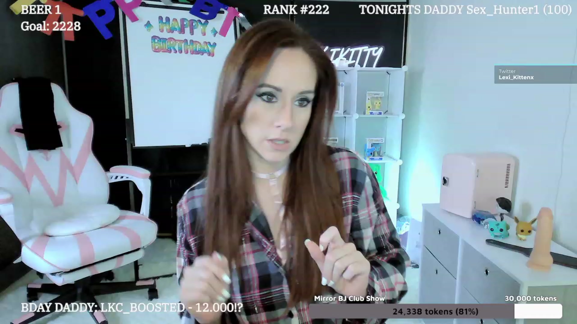 Gallery image thumbnail from LexiKitty_'s myfreecams stream on, 11/25/2023, 04:31 image 4 of 20