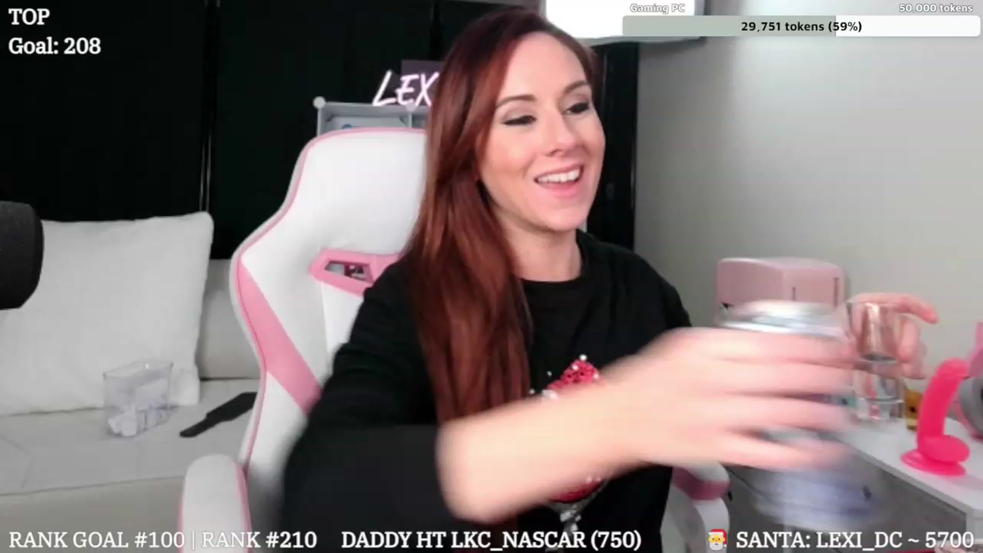 Gallery image thumbnail from LexiKitty_'s myfreecams stream on, 12/16/2023, 02:36 image 6 of 20