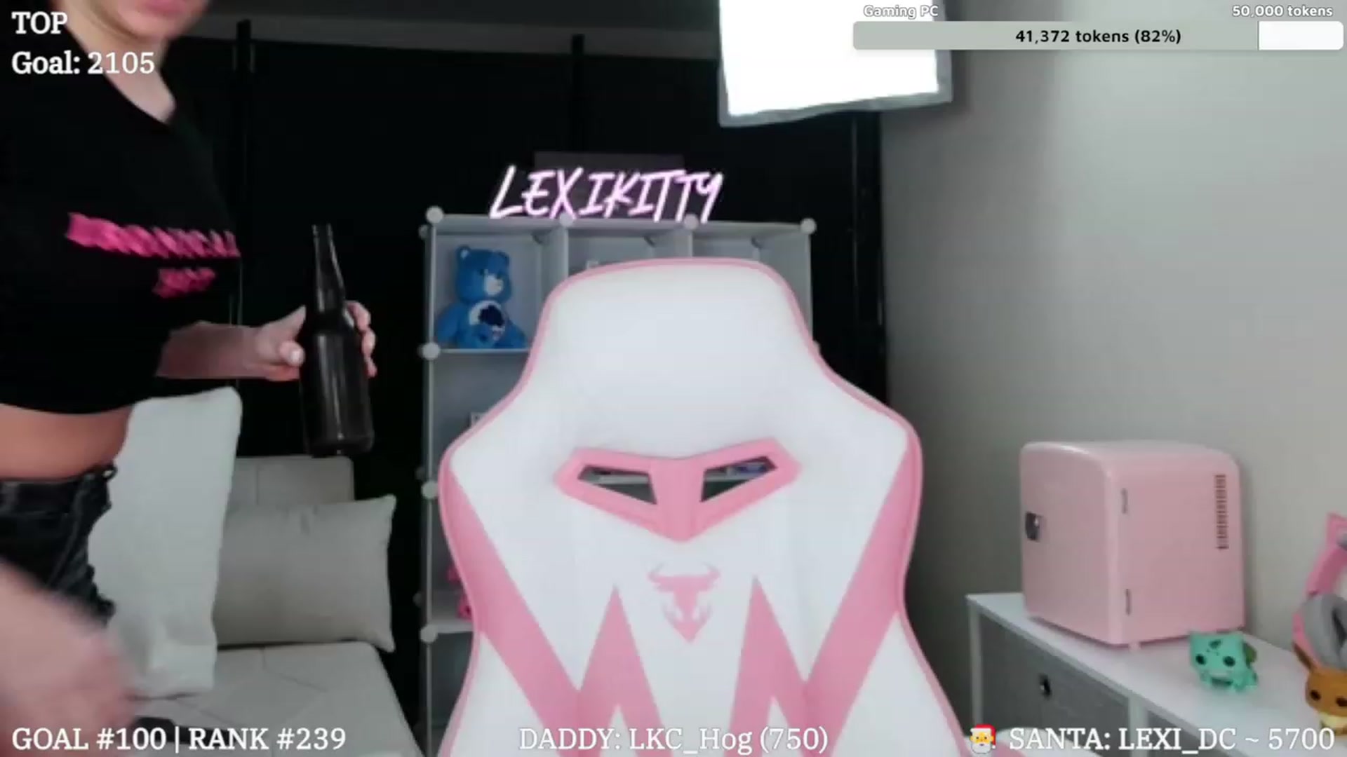 Gallery image thumbnail from LexiKitty_'s myfreecams stream on, 12/20/2023, 02:44 image 6 of 20