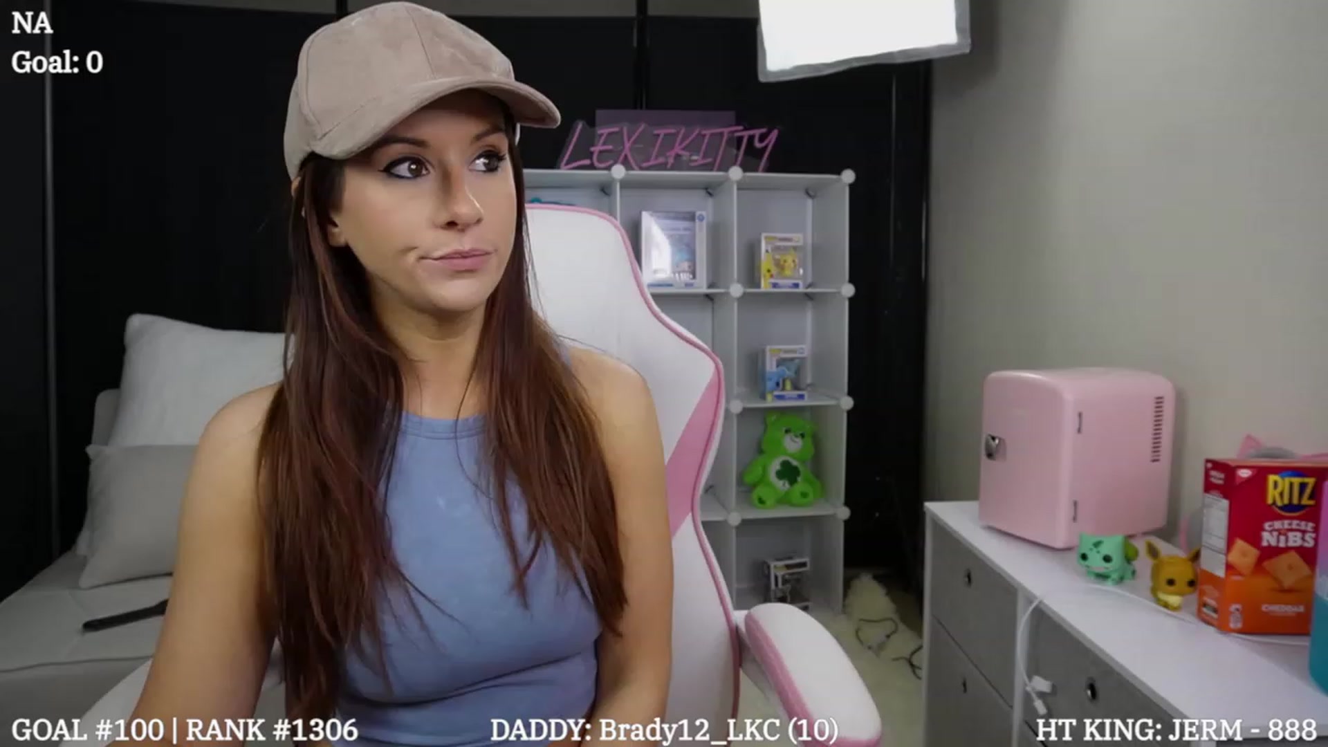 Gallery image thumbnail from LexiKitty_'s myfreecams stream on, 01/05/2024, 02:09 image 11 of 20