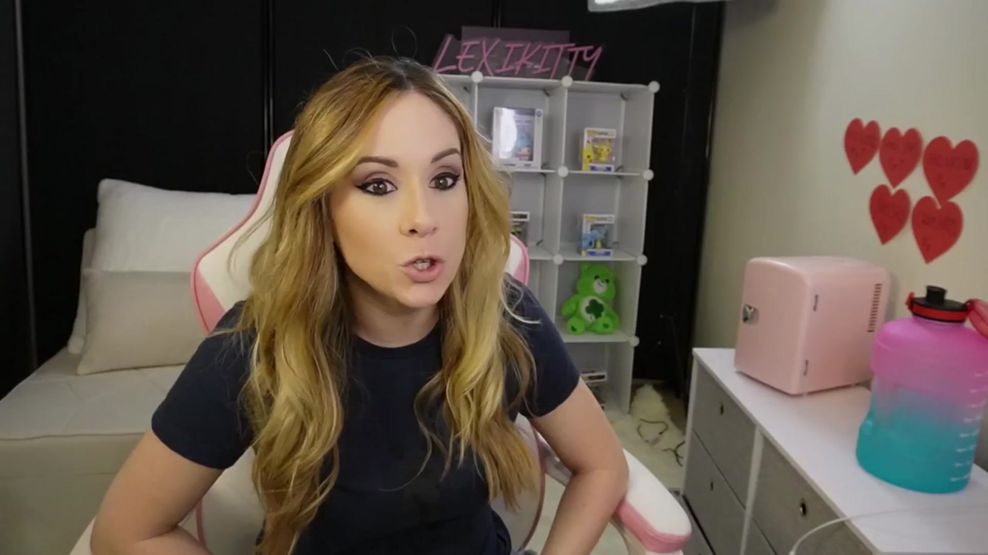 Gallery image thumbnail from LexiKitty_'s myfreecams stream on, 02/01/2024, 03:47 image 1 of 20