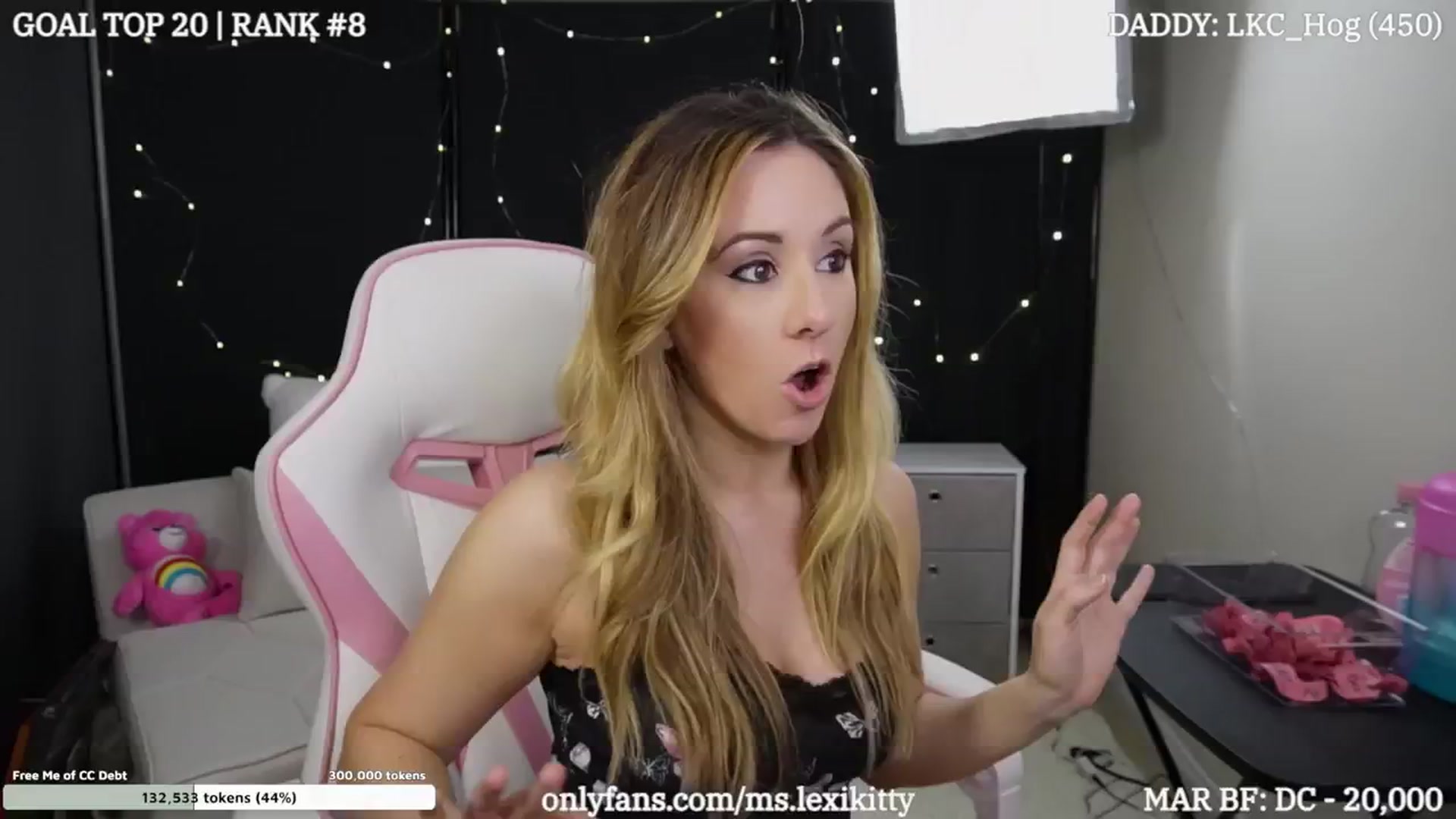 Gallery image thumbnail from LexiKitty_'s myfreecams stream on, 03/06/2024, 04:25 image 11 of 20