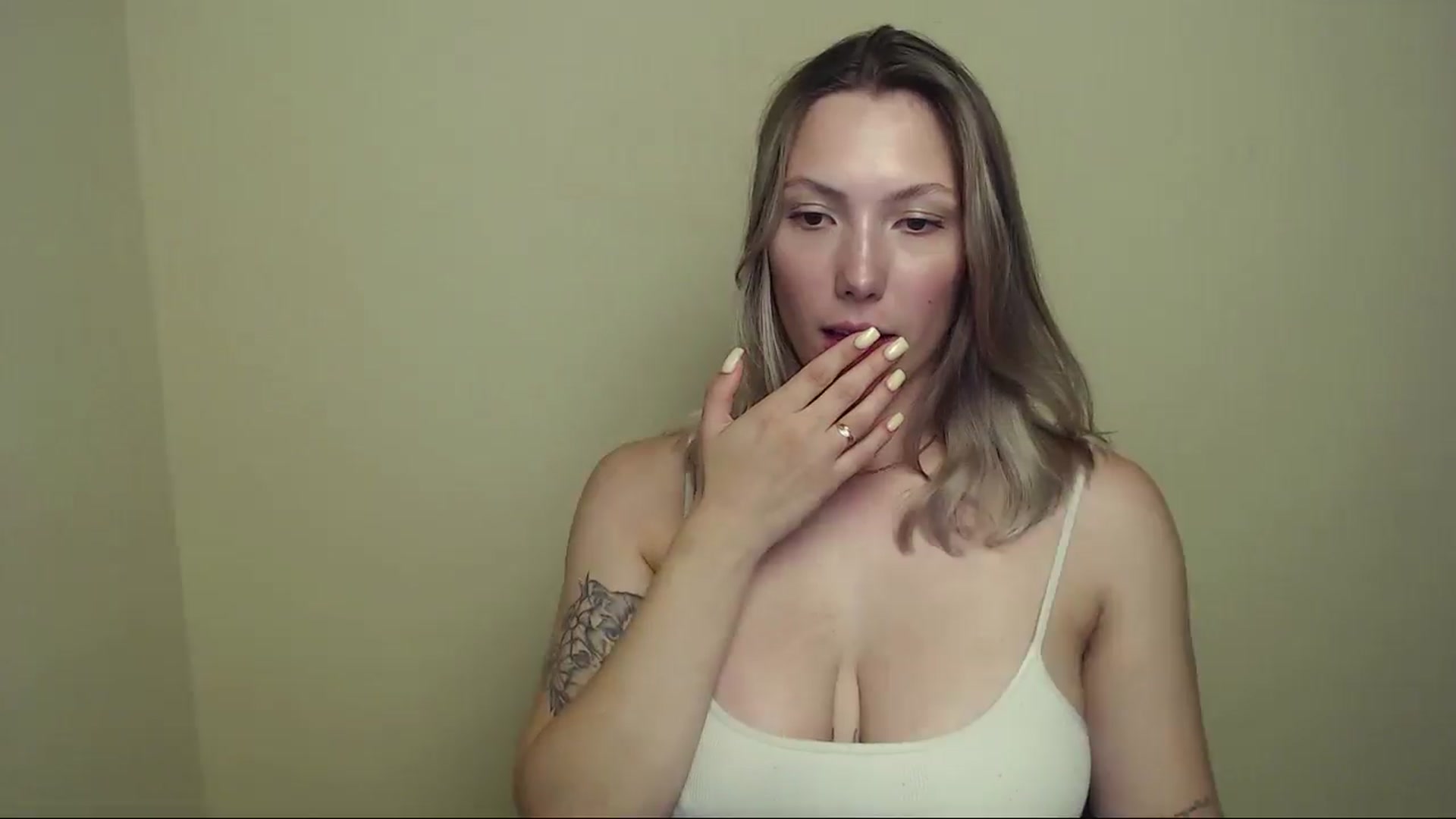 Gallery image thumbnail from LexiLuna_'s myfreecams stream on, 07/14/2025, 21:17 image 2 of 20