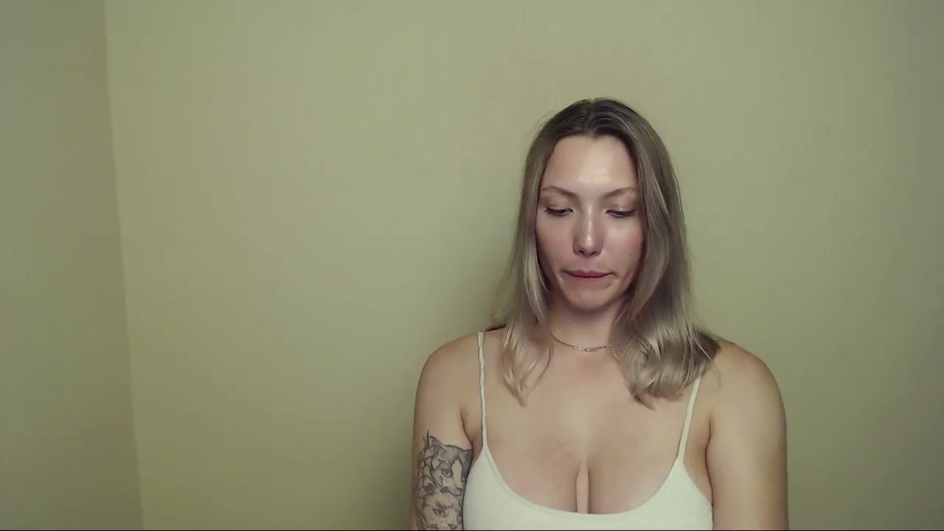 Gallery image thumbnail from LexiLuna_'s myfreecams stream on, 07/14/2025, 21:17 image 19 of 20