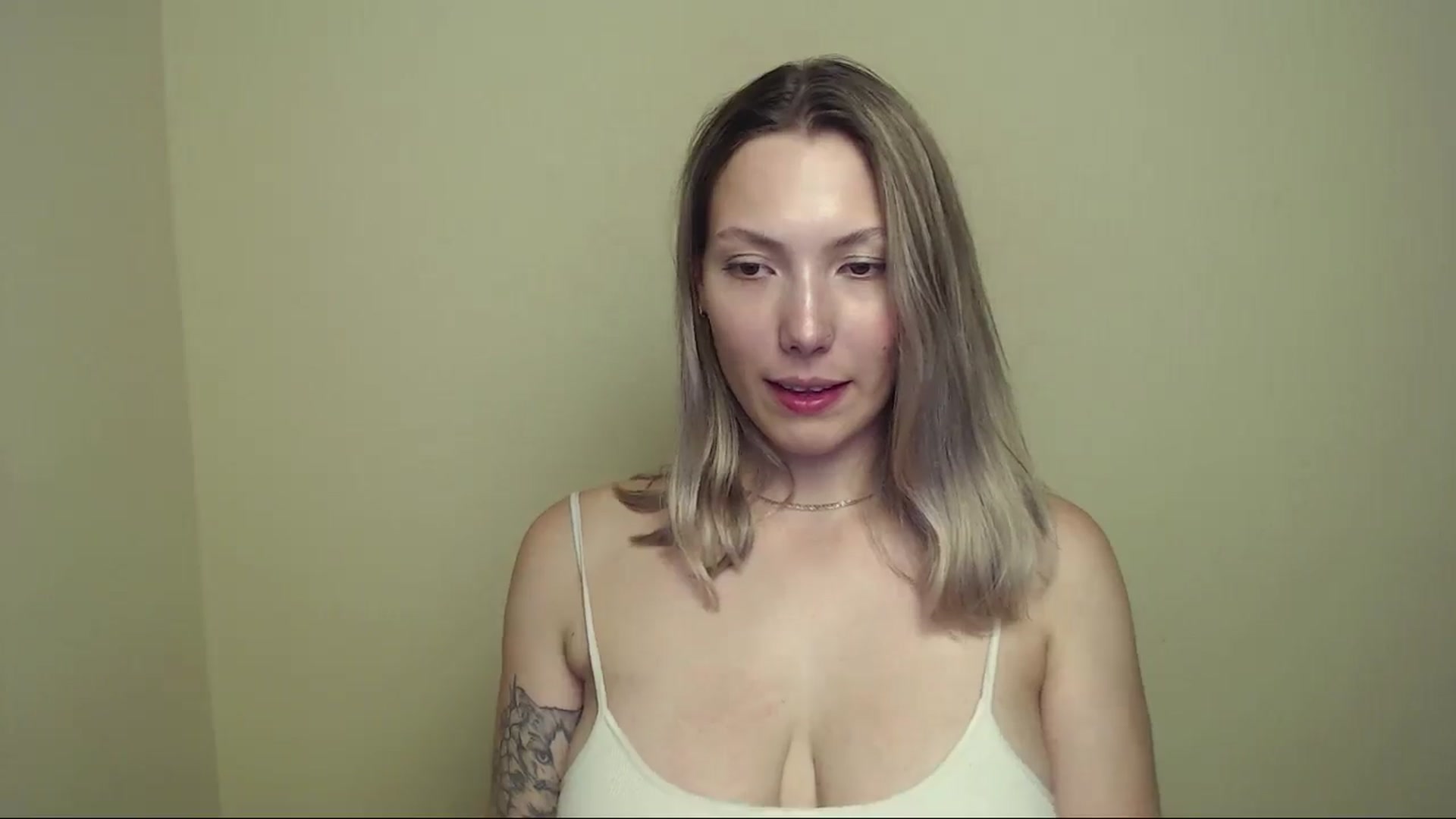 Gallery image thumbnail from LexiLuna_'s myfreecams stream on, 07/14/2025, 21:17 image 14 of 20