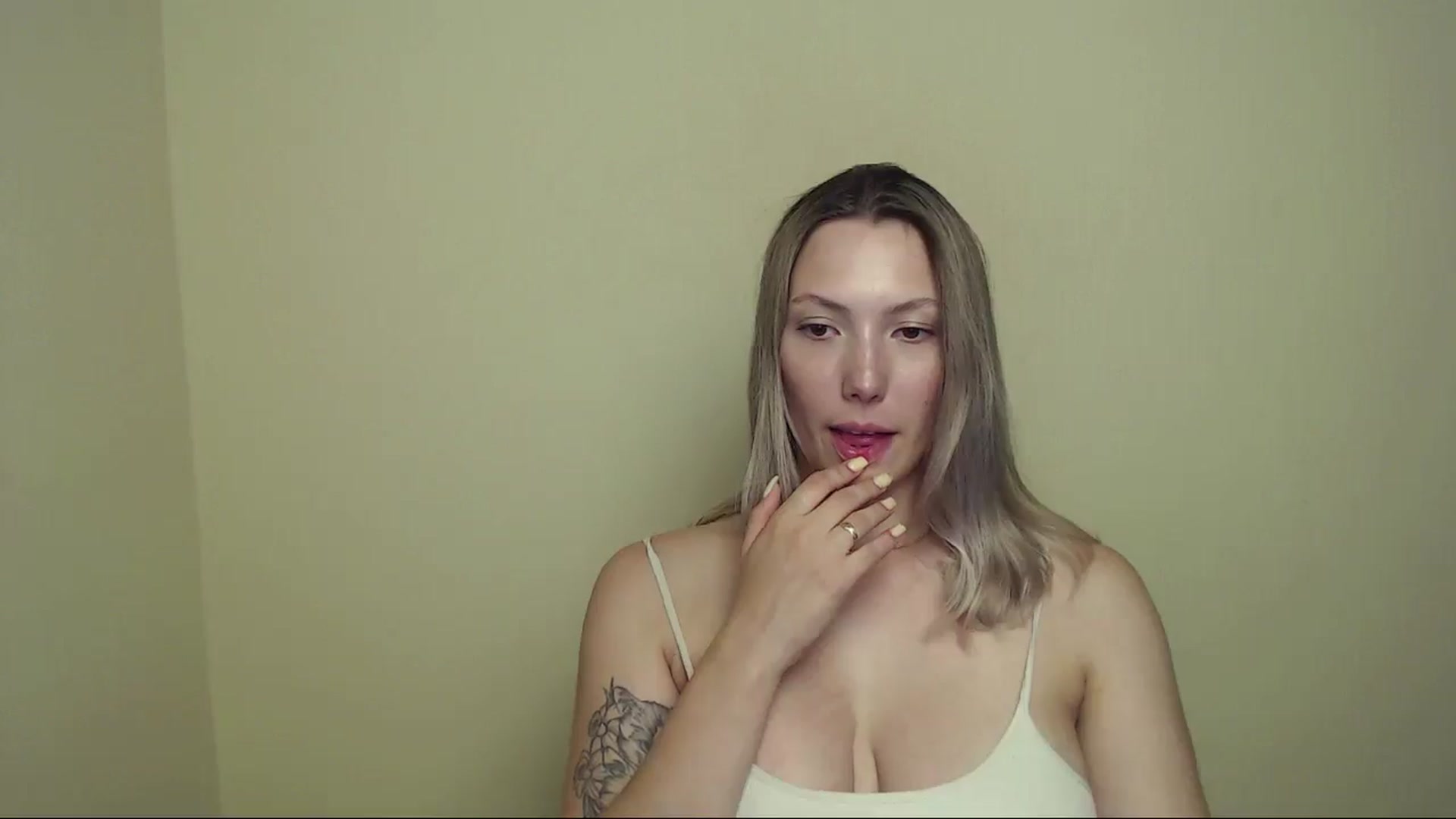 Gallery image thumbnail from LexiLuna_'s myfreecams stream on, 07/14/2025, 21:17 image 12 of 20