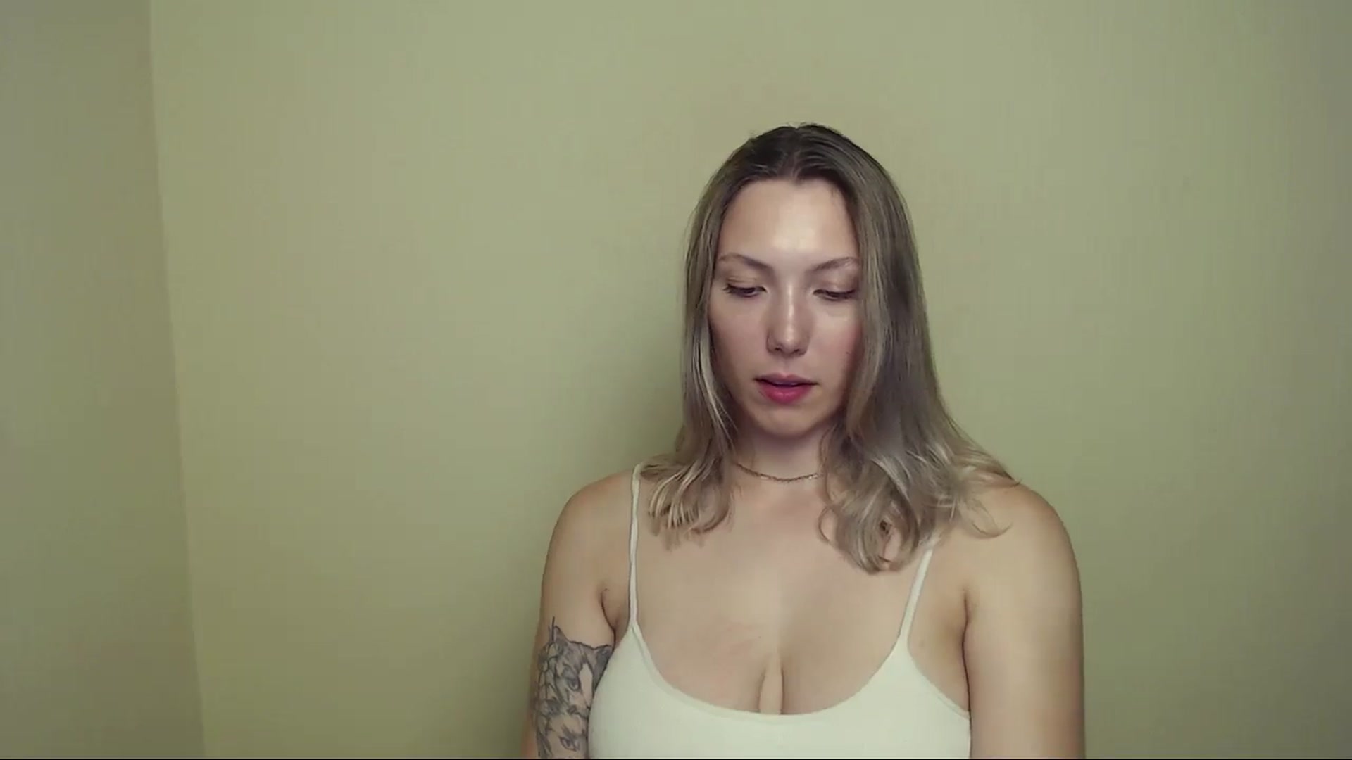 Gallery image thumbnail from LexiLuna_'s myfreecams stream on, 07/14/2025, 21:54 image 5 of 20