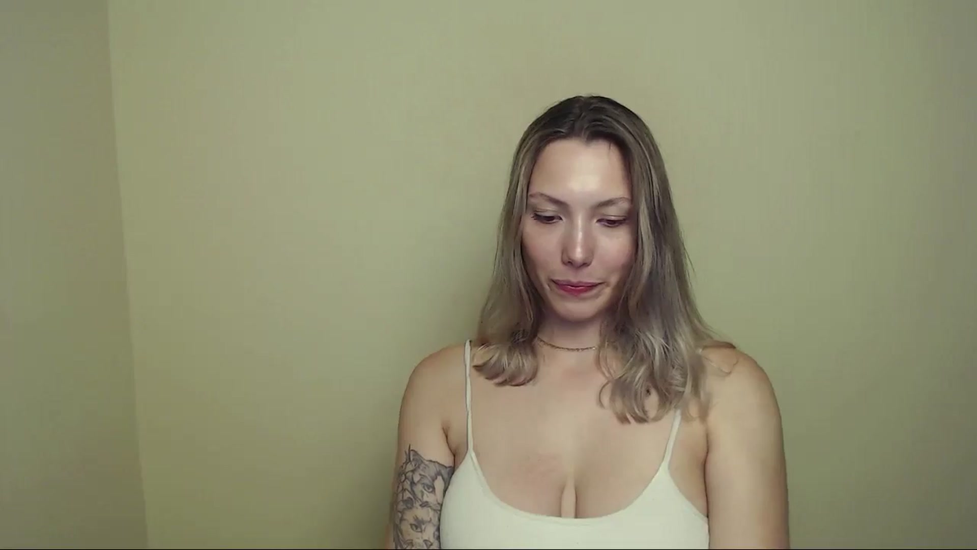 Gallery image thumbnail from LexiLuna_'s myfreecams stream on, 07/14/2025, 21:54 image 12 of 20