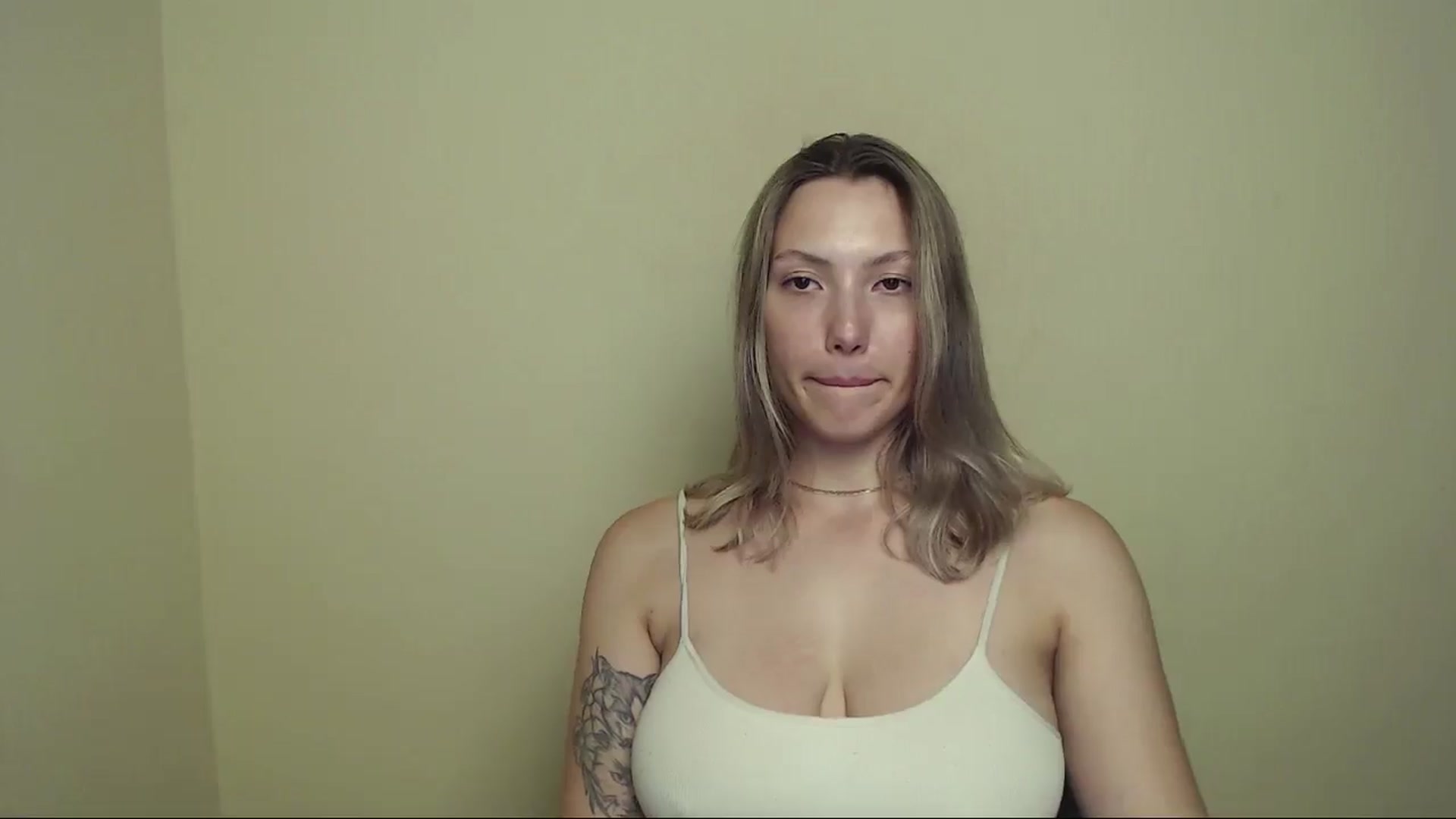 Gallery image thumbnail from LexiLuna_'s myfreecams stream on, 07/14/2025, 21:54 image 2 of 20