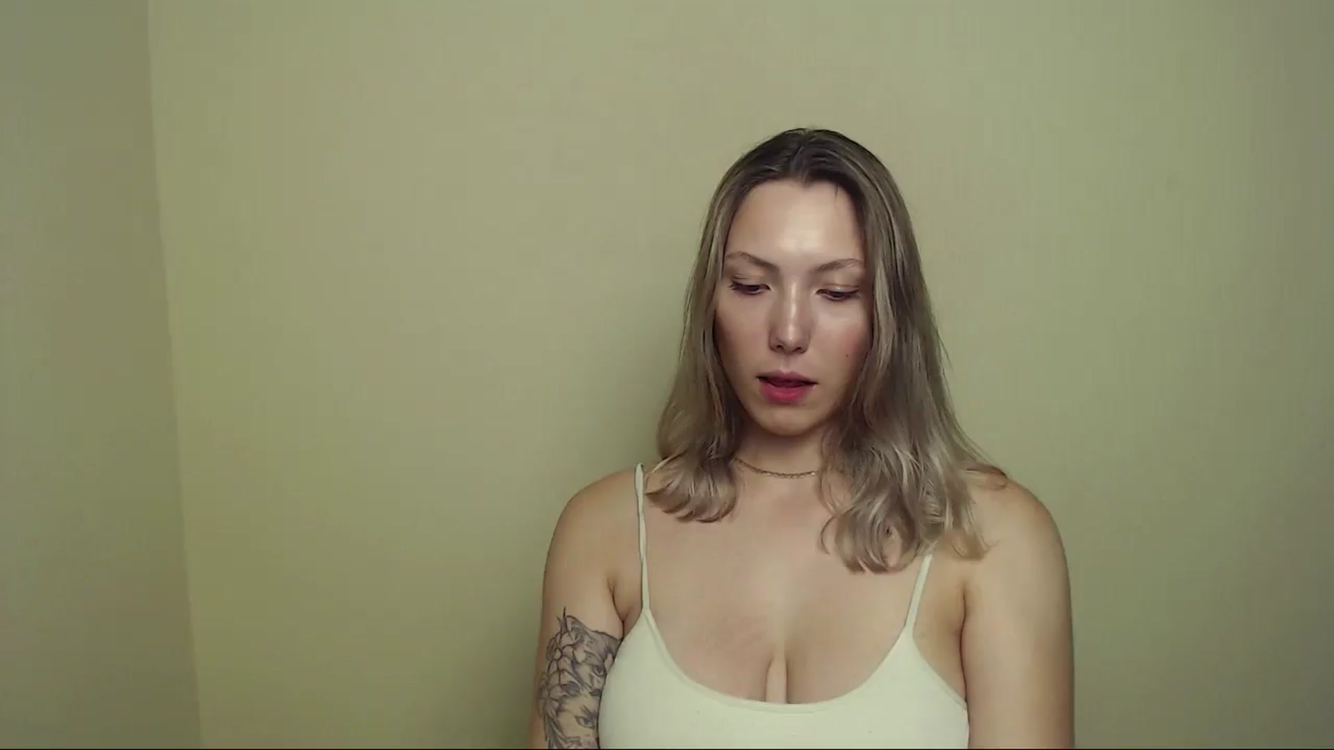 Gallery image thumbnail from LexiLuna_'s myfreecams stream on, 07/14/2025, 21:54 image 10 of 20