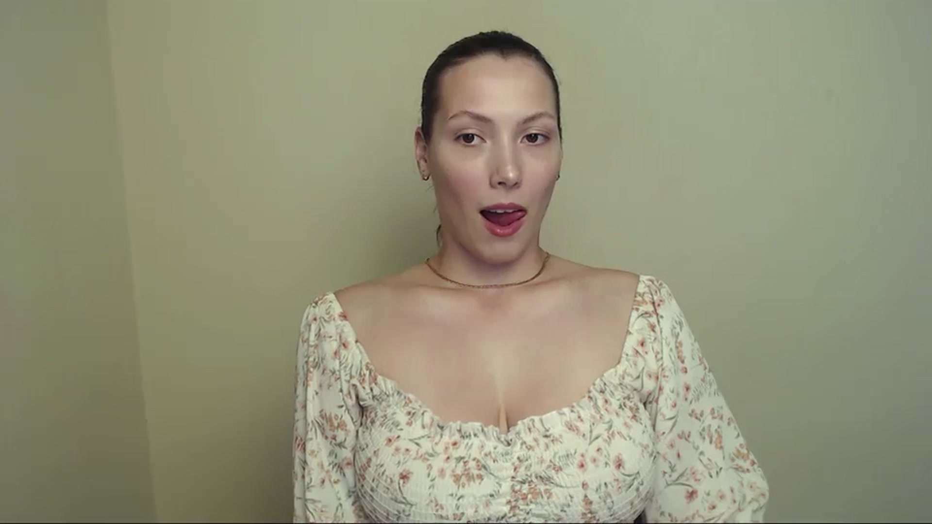 Gallery image thumbnail from LexiLuna_'s myfreecams stream on, 07/15/2025, 16:19 image 6 of 20