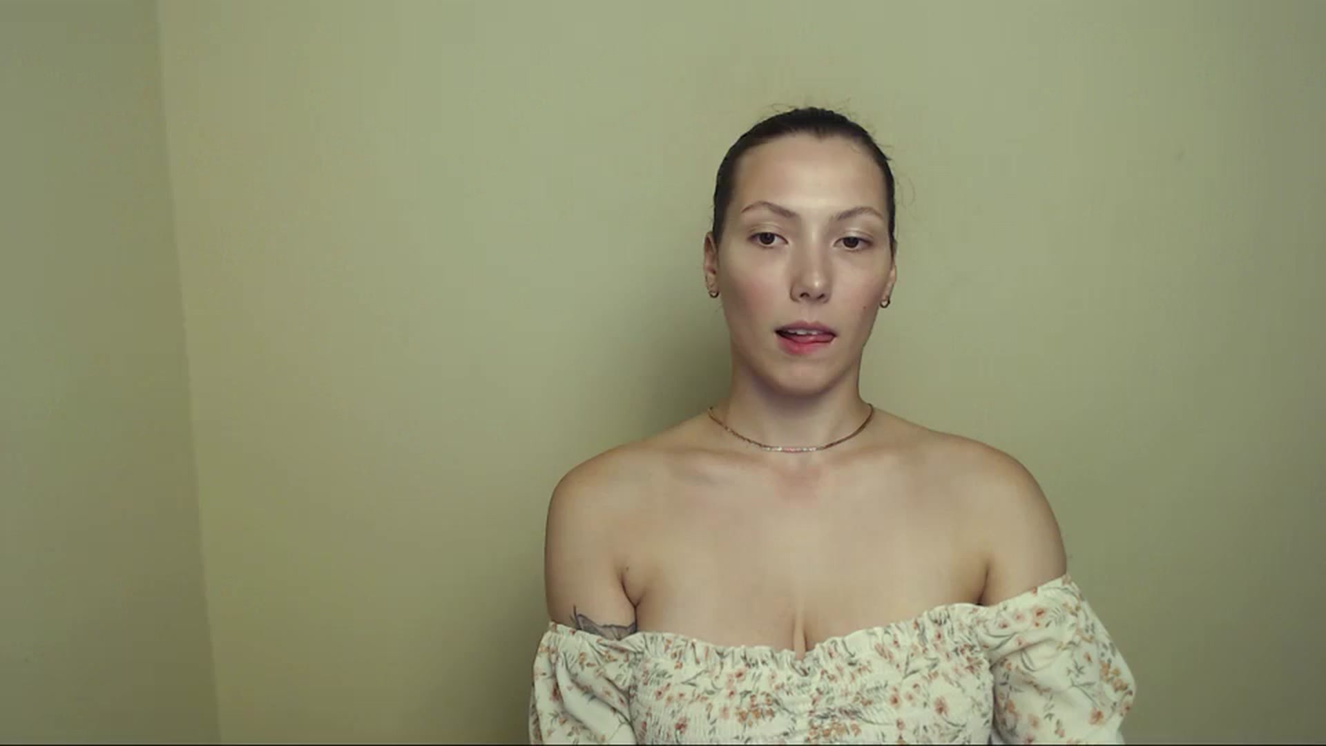 Gallery image thumbnail from LexiLuna_'s myfreecams stream on, 07/15/2025, 17:49 image 17 of 20
