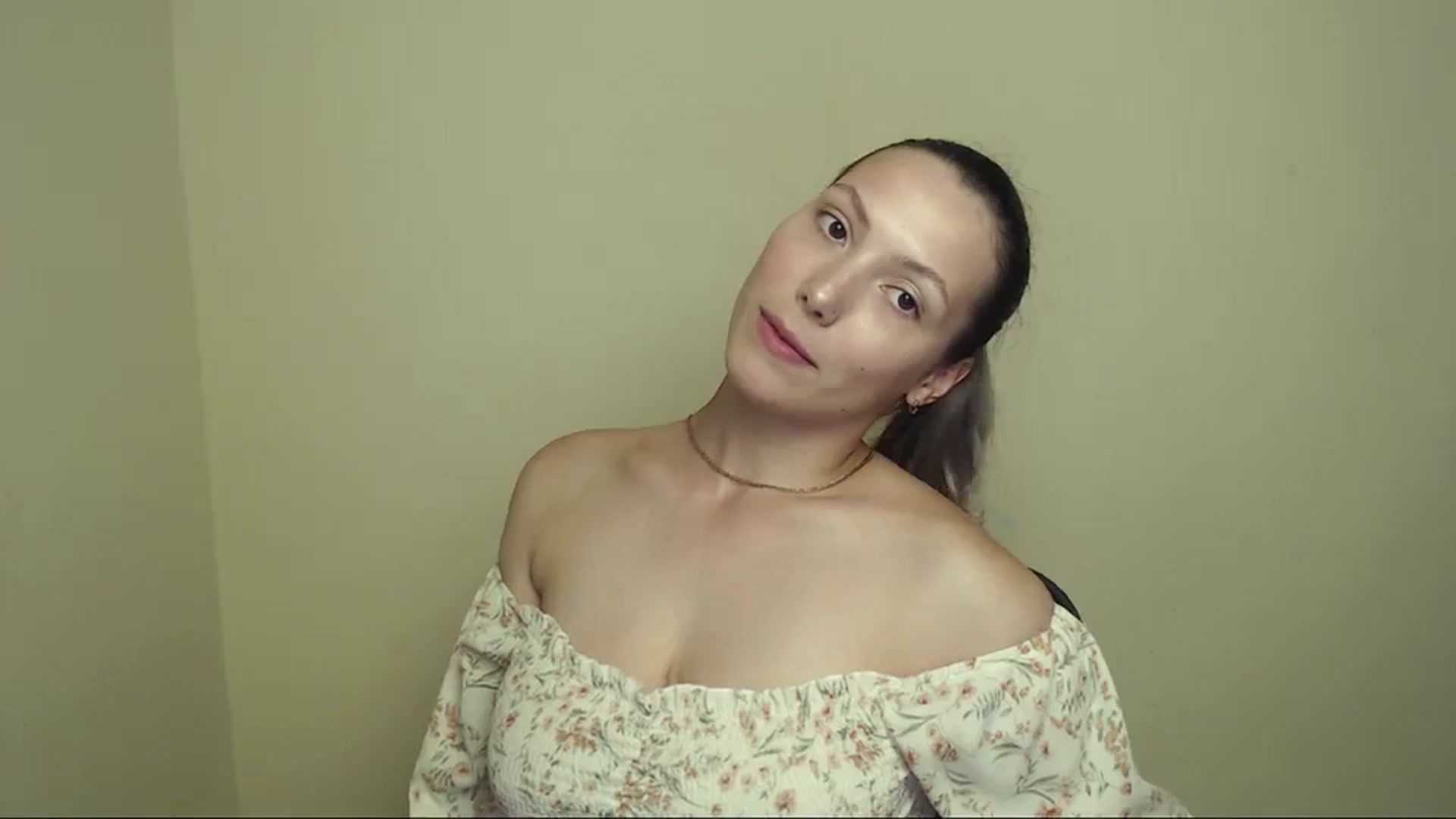 Gallery image thumbnail from LexiLuna_'s myfreecams stream on, 07/15/2025, 19:04 image 4 of 20
