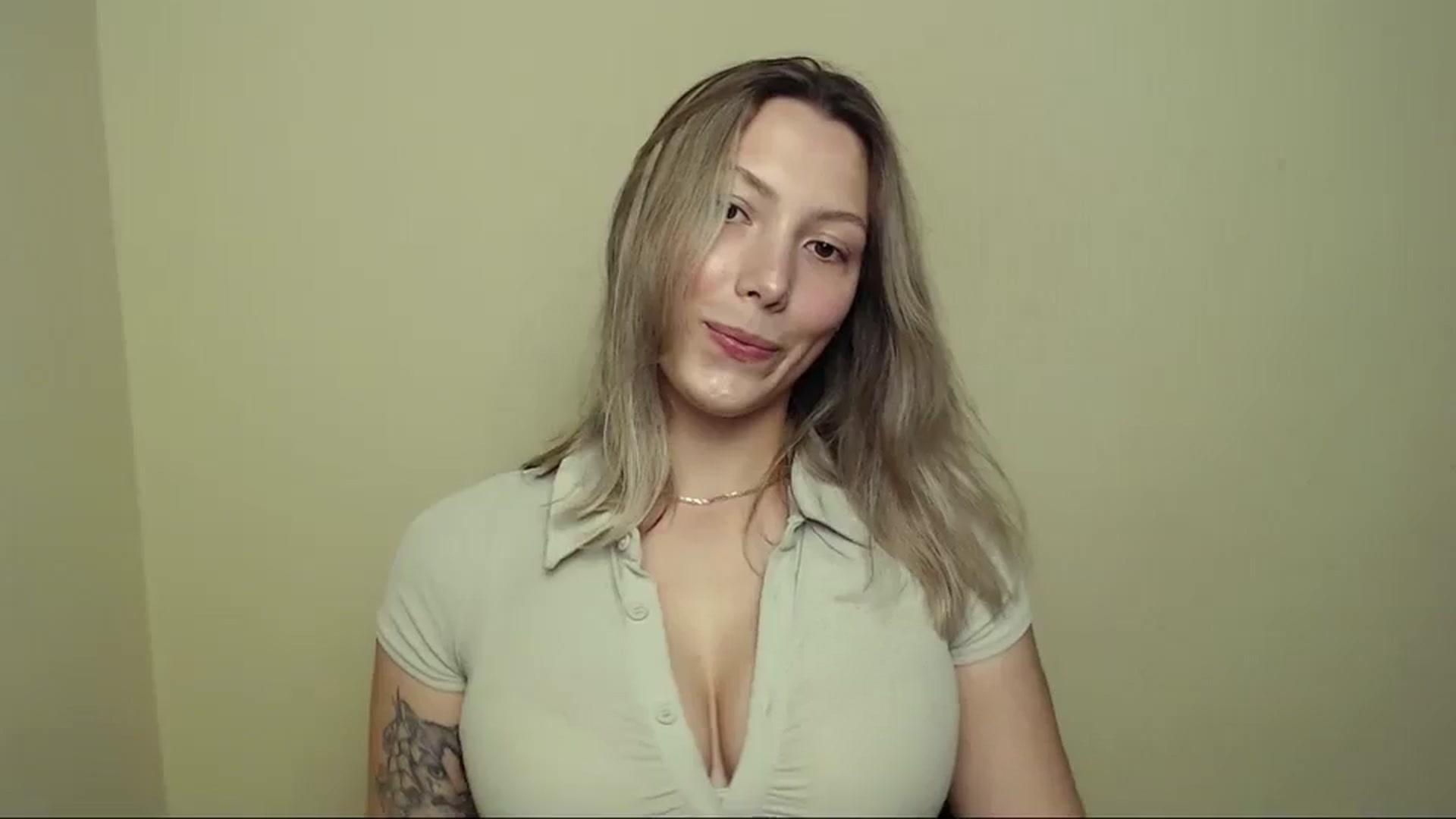 Gallery image thumbnail from LexiLuna_'s myfreecams stream on, 07/19/2025, 19:54 image 13 of 20