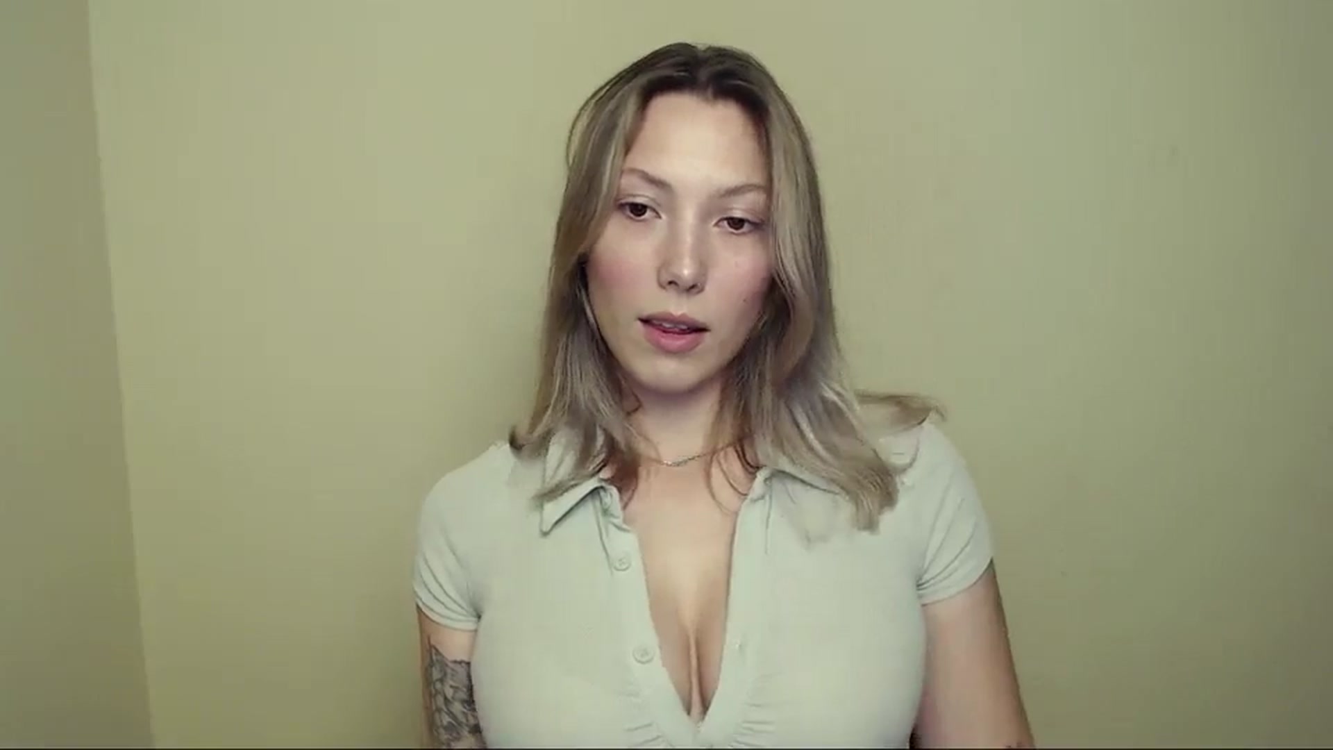 Gallery image thumbnail from LexiLuna_'s myfreecams stream on, 07/19/2025, 19:54 image 15 of 20