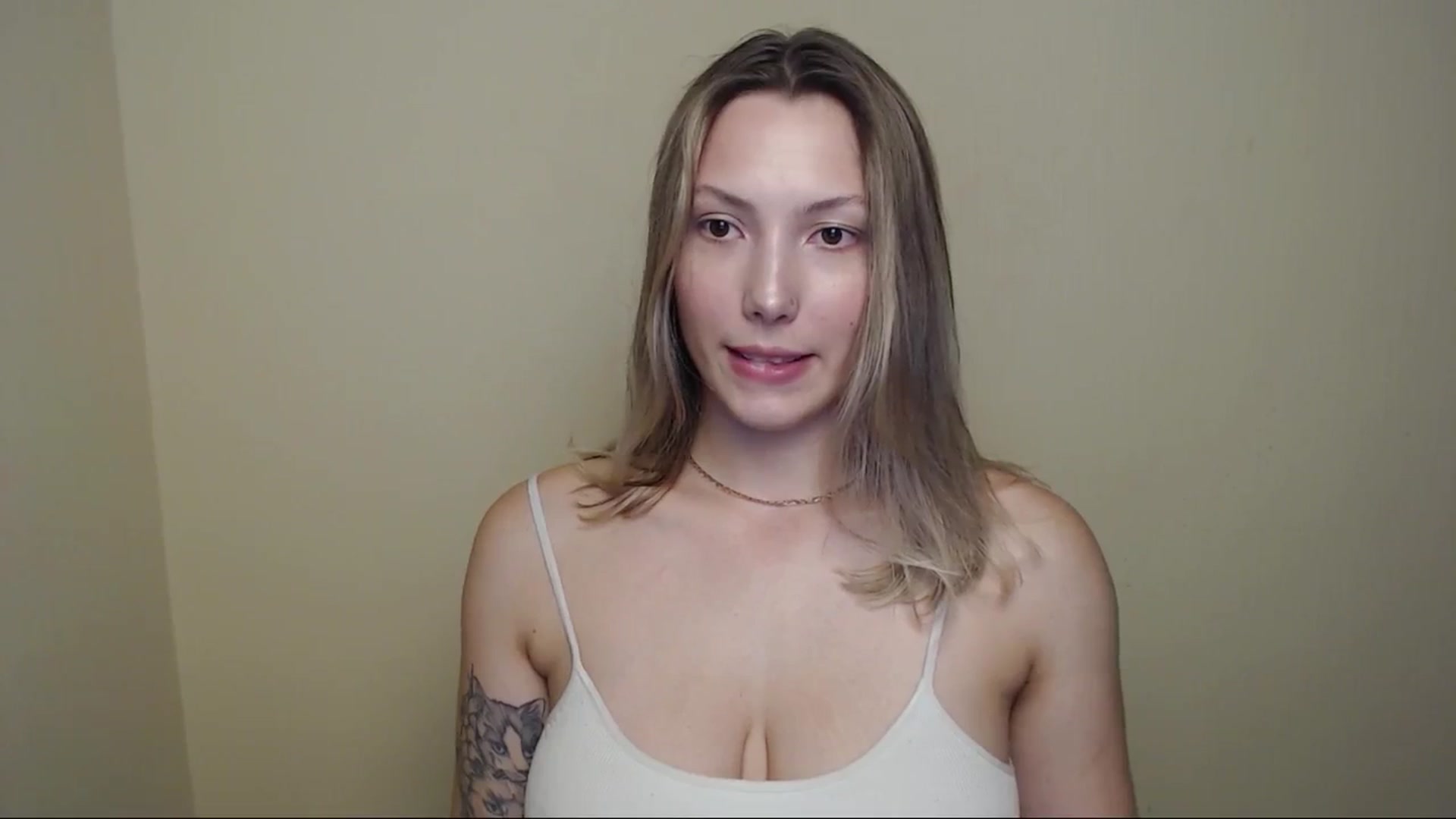Gallery image thumbnail from LexiLuna_'s myfreecams stream on, 07/28/2025, 17:18 image 15 of 20