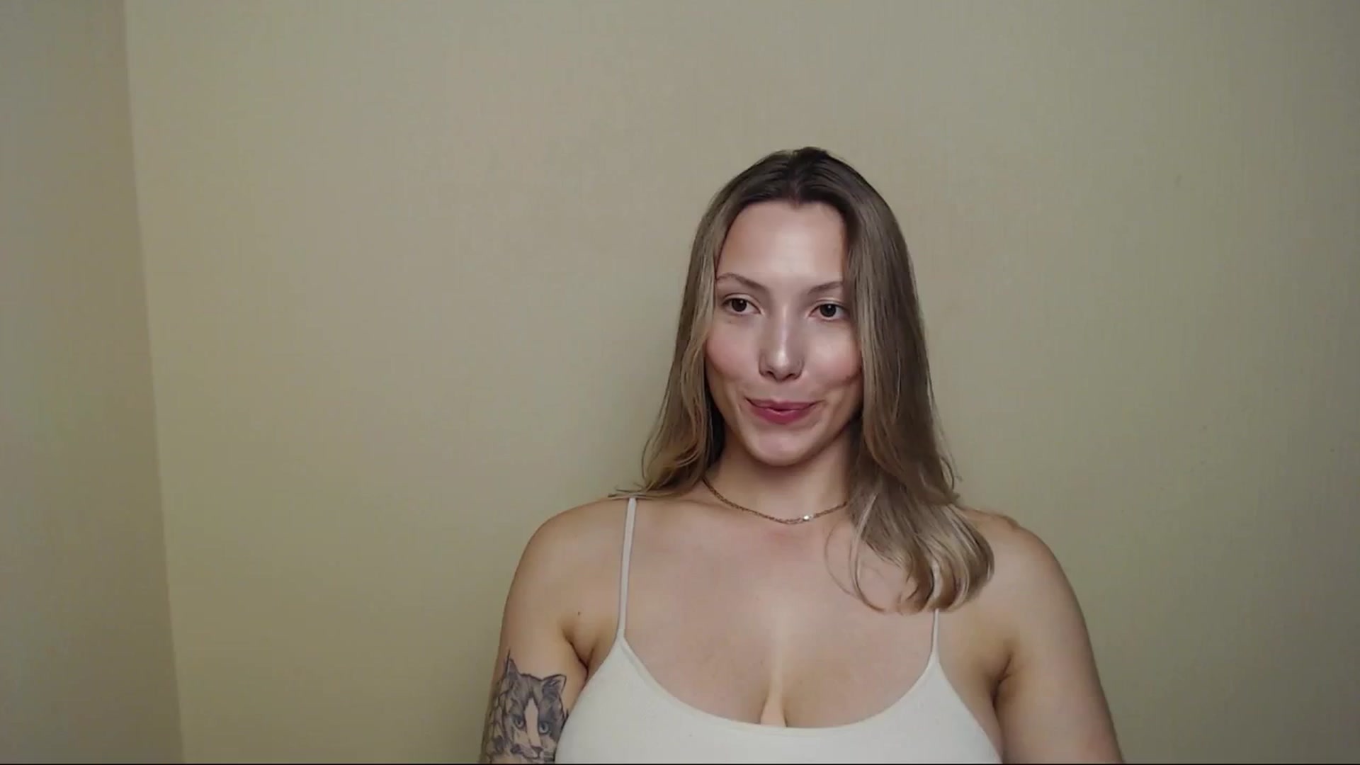 Gallery image thumbnail from LexiLuna_'s myfreecams stream on, 07/28/2025, 18:43 image 8 of 20
